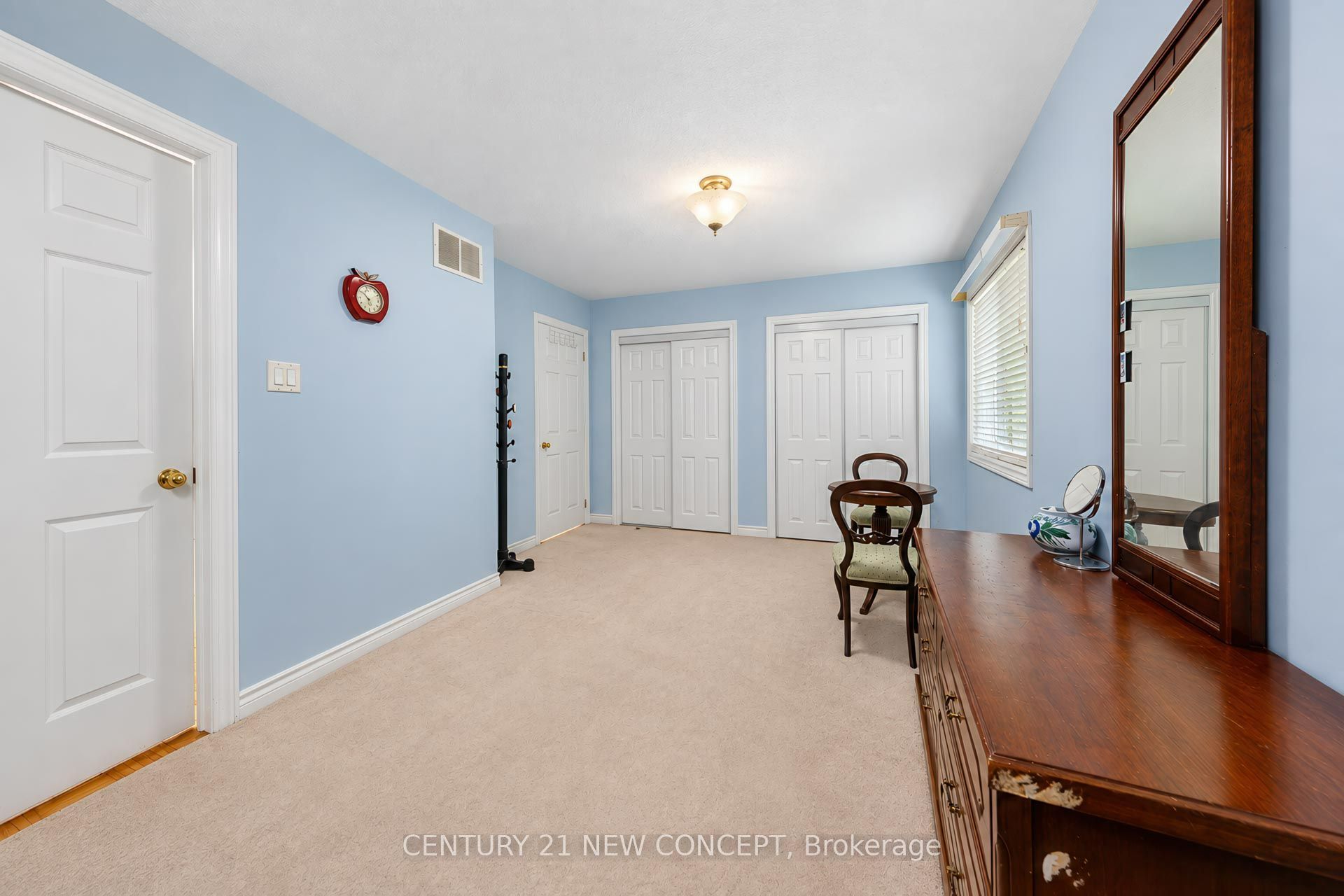 95 Bayview Avenue Property Photo 25