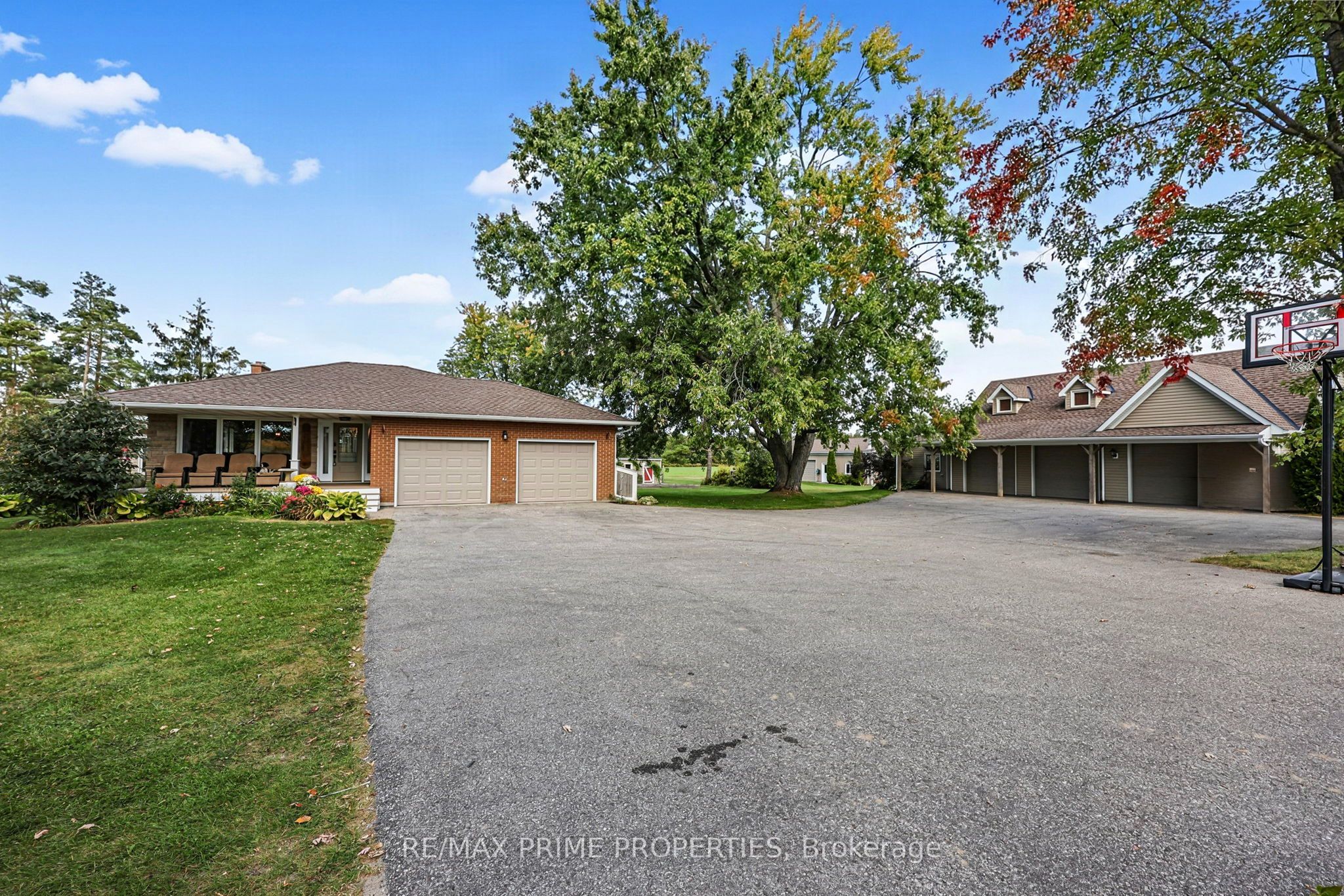 426 Zephyr Road Property Photo 3