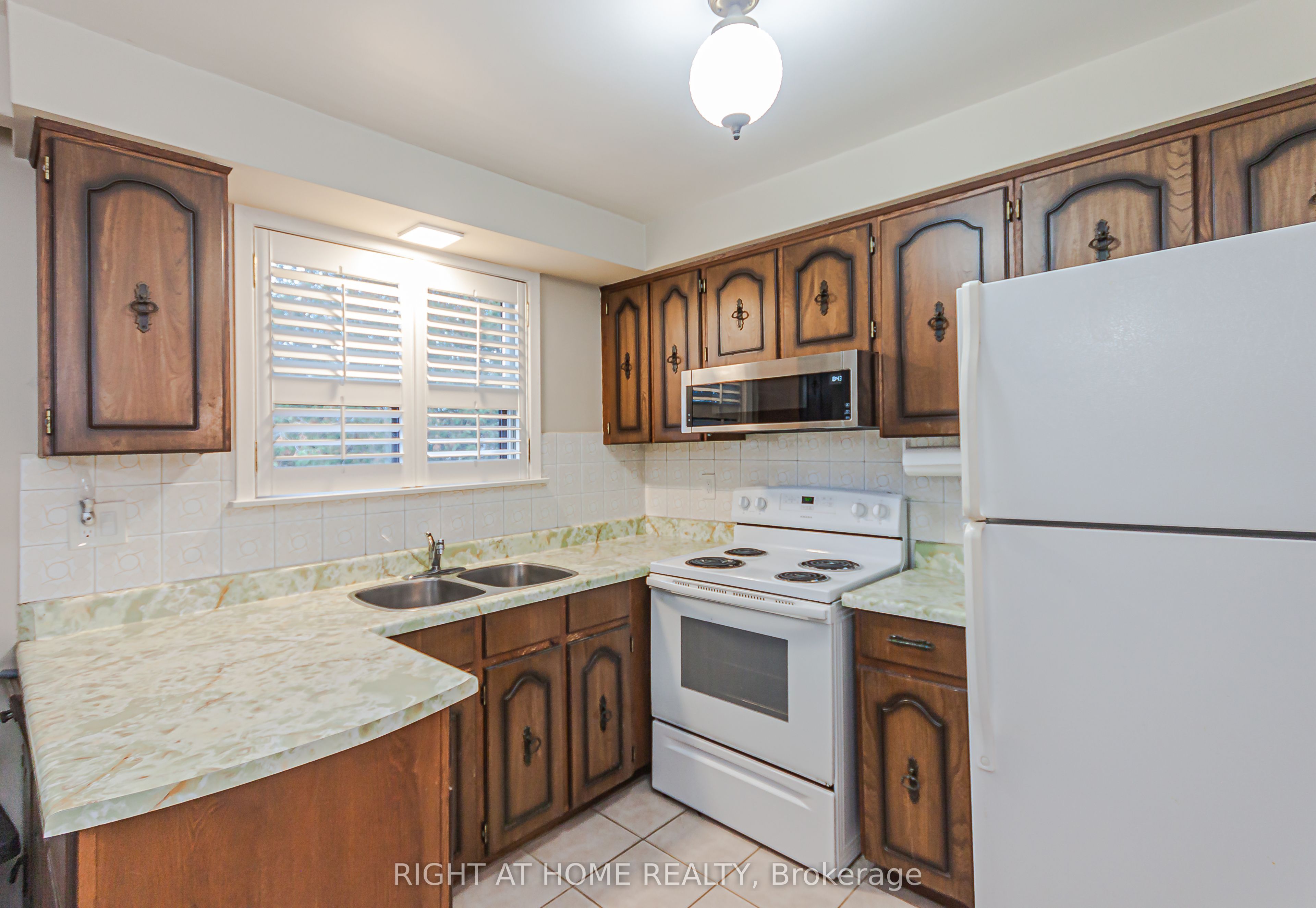 131 Button Road Property Photo 8