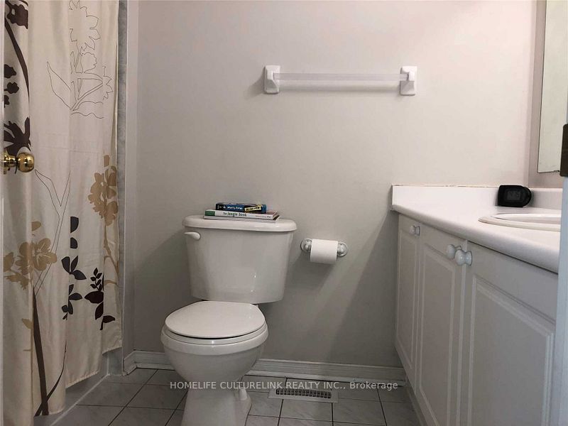 24 Cape Breton Court Property Photo 13