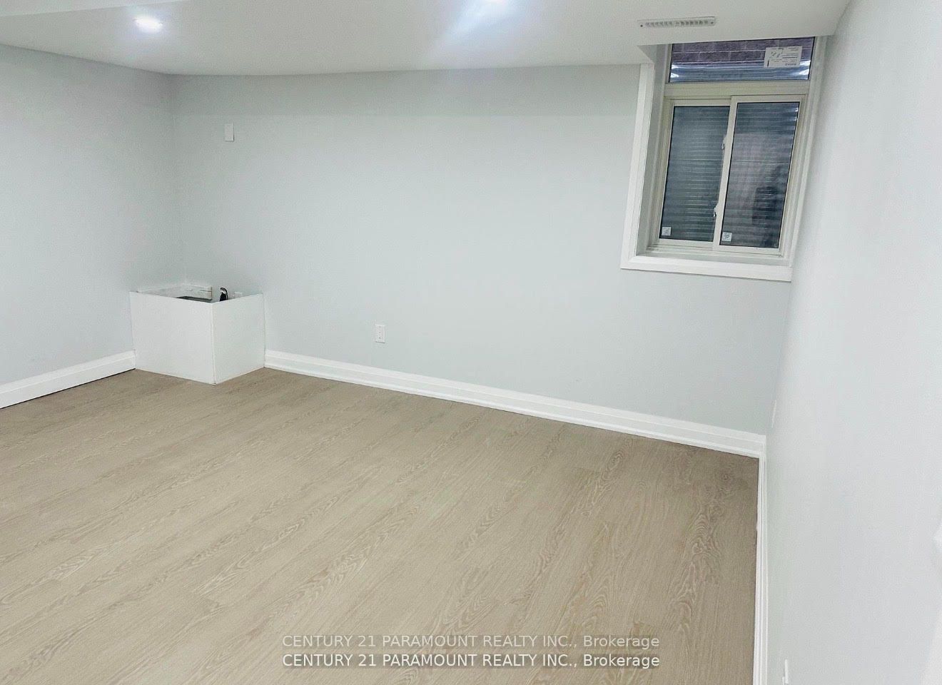 1541 Prentice Road Bsmt Property Photo 9