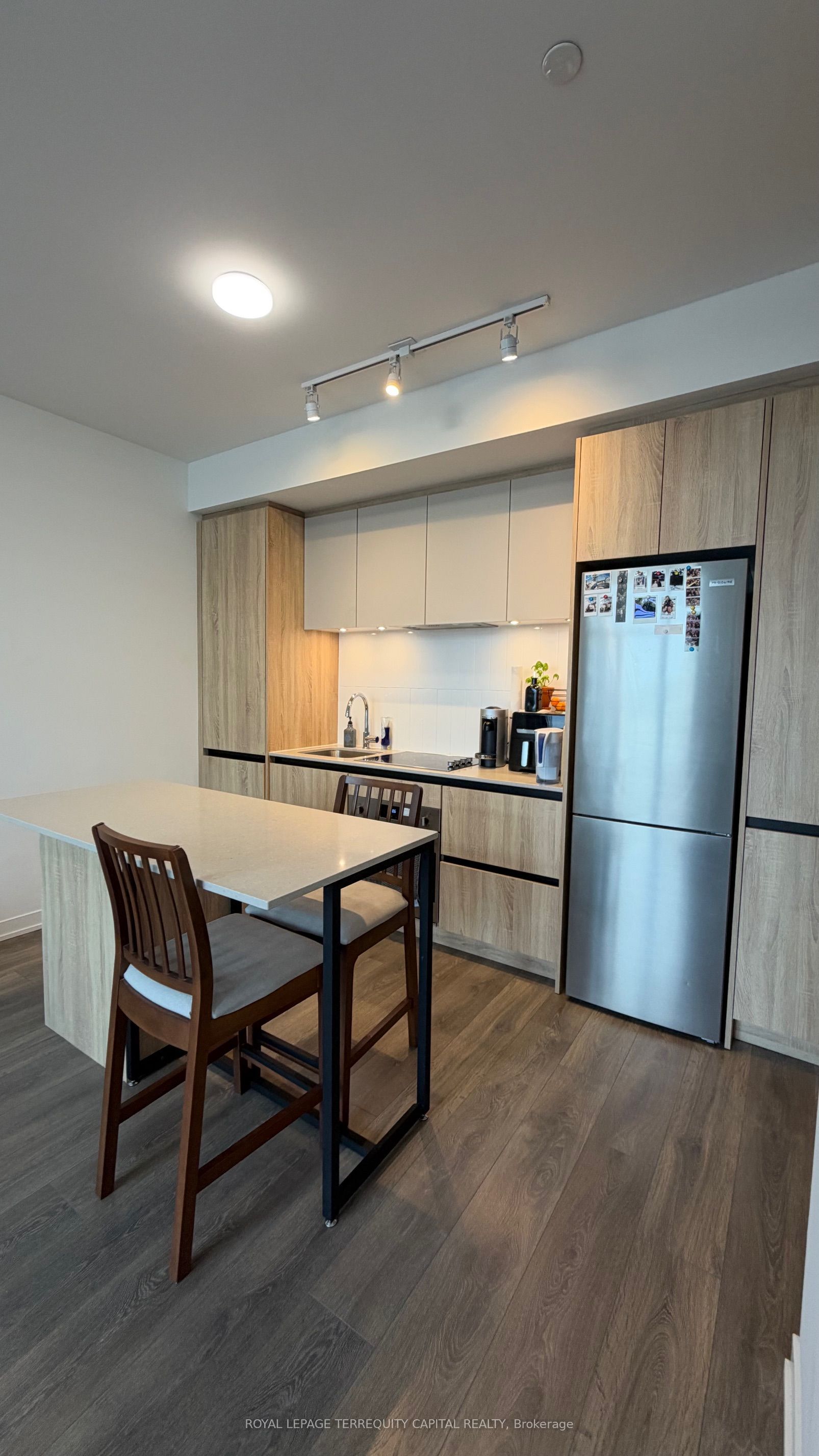 7950 Bathurst Street 720 Property Photo 6