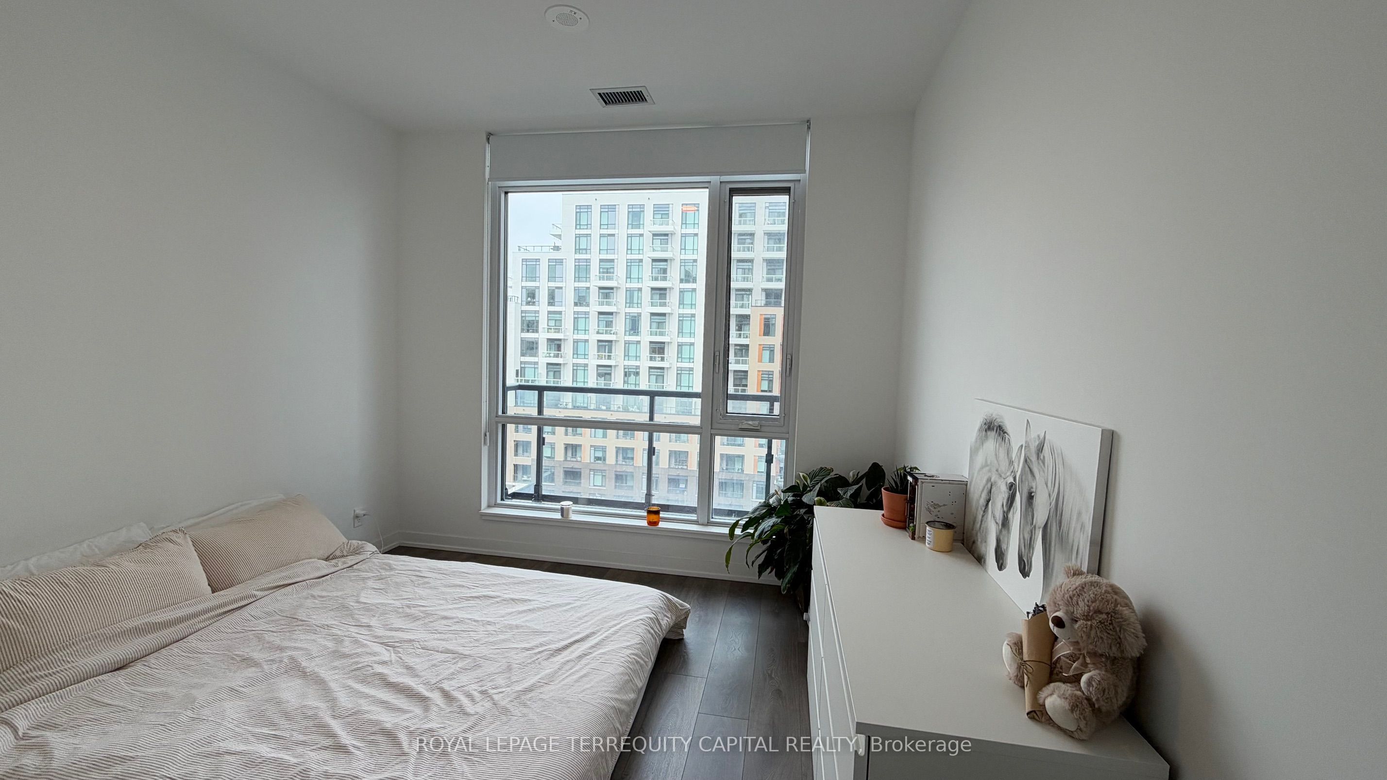 7950 Bathurst Street 720 Property Photo 13