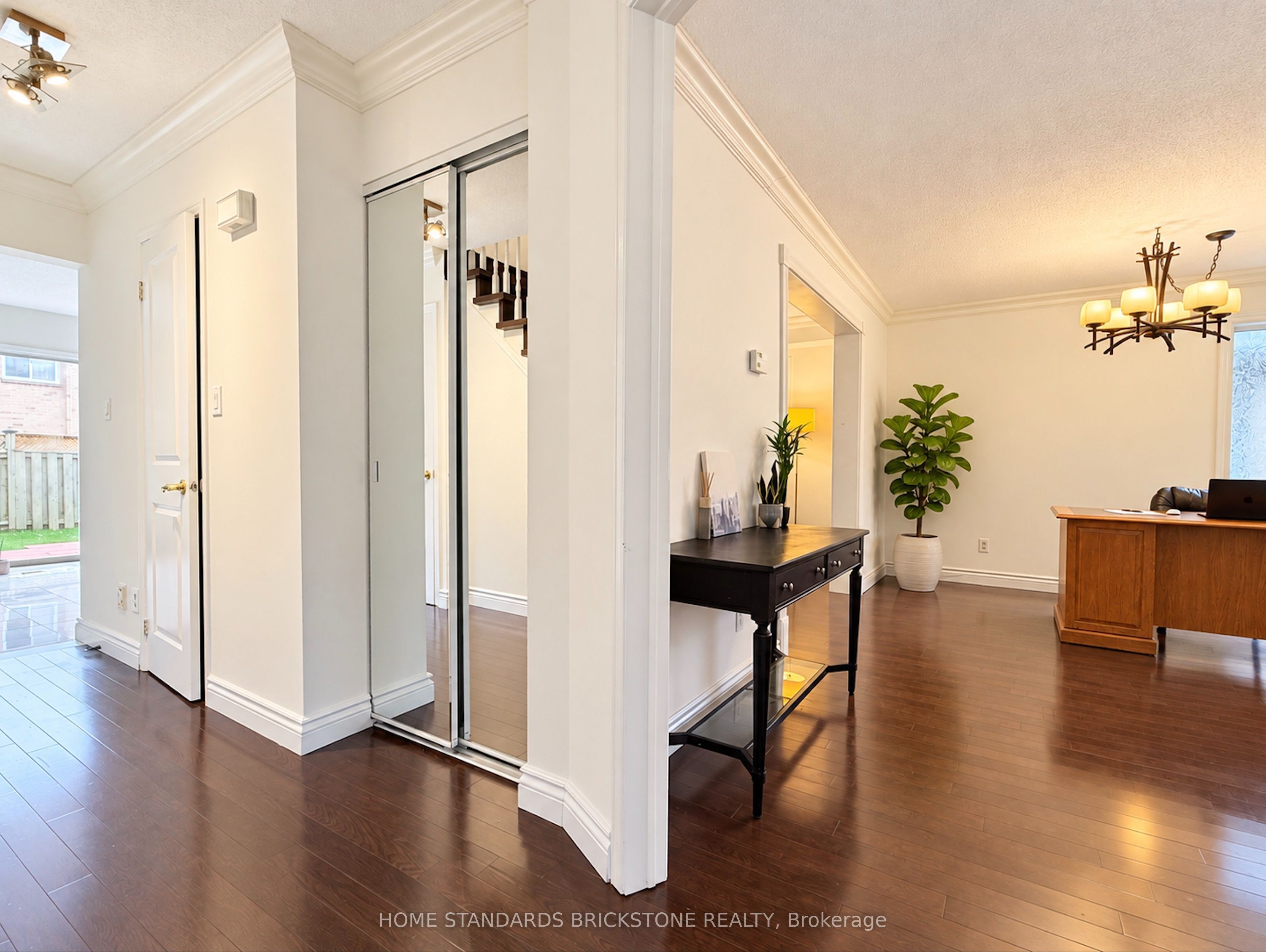 171 Brownridge Drive Property Photo 3