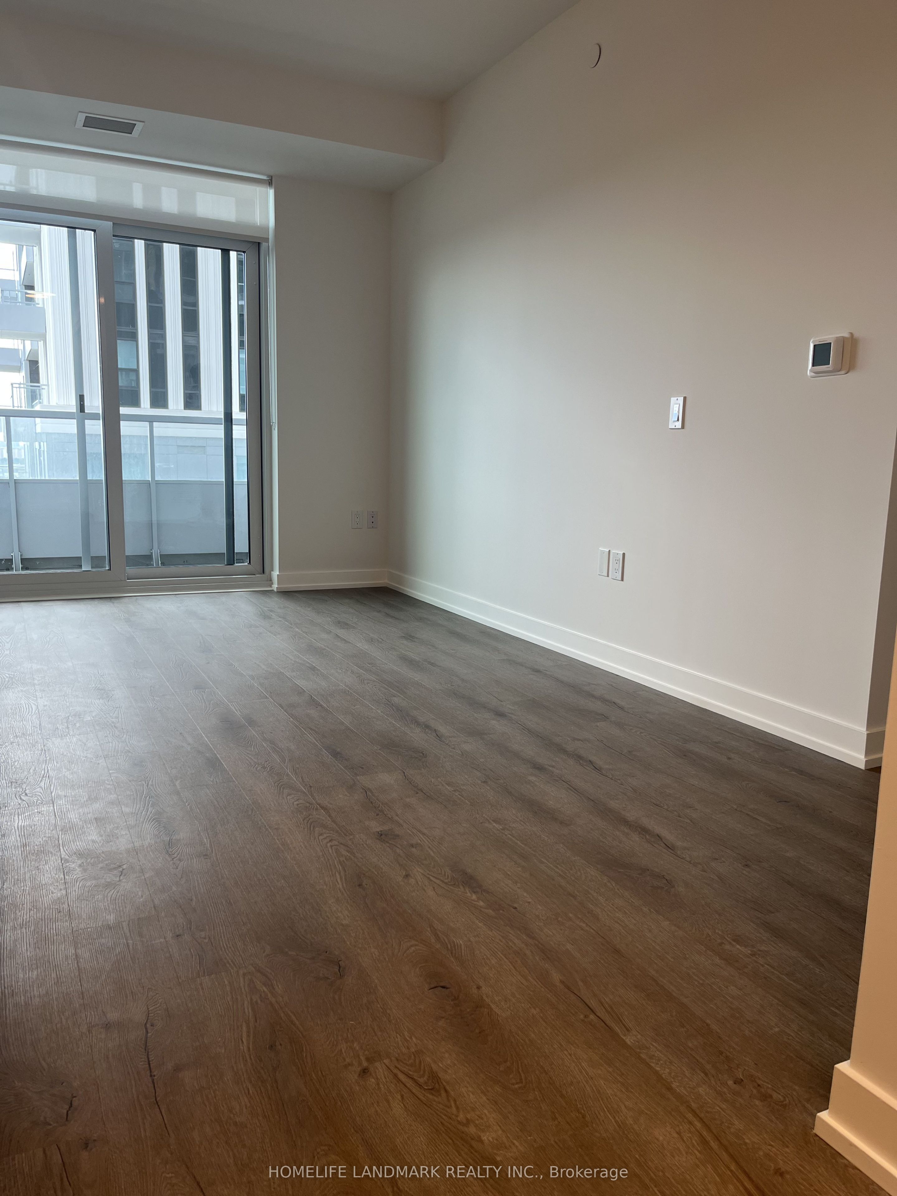 2851 Highway 7 Road Tower A 2406 Property Photo 4