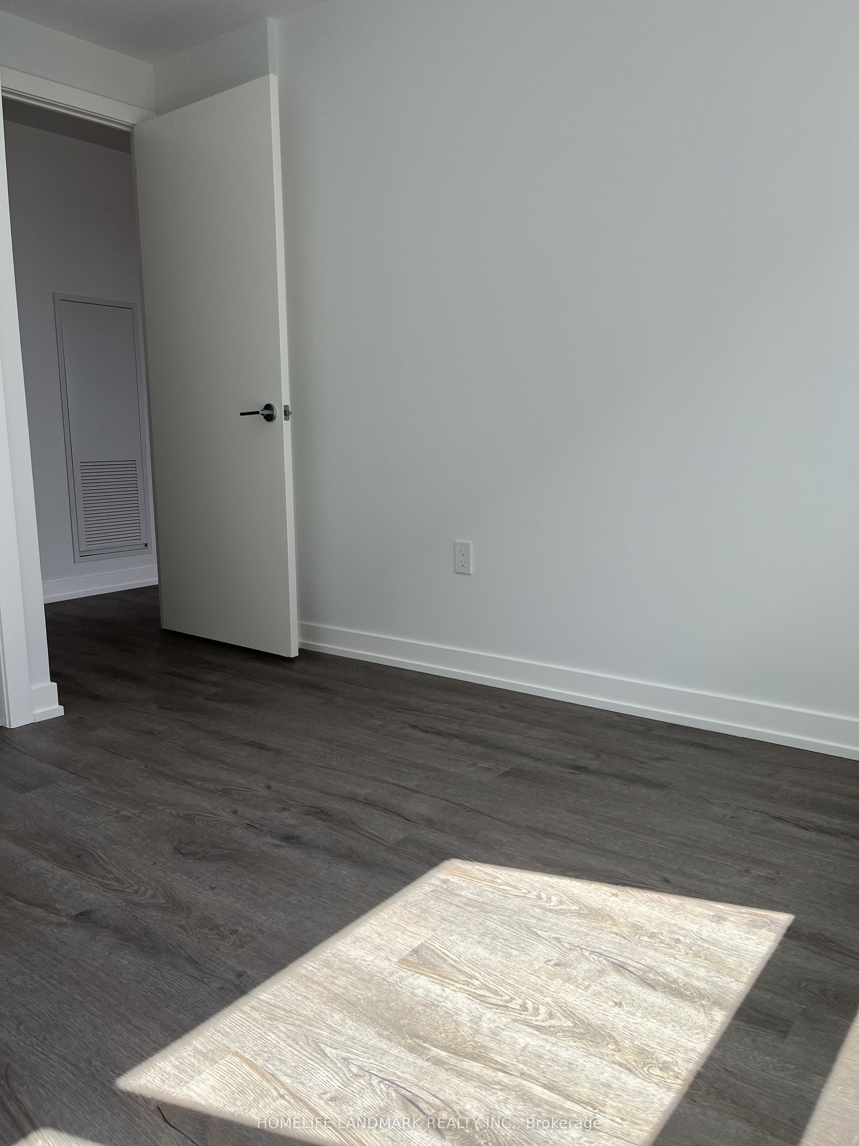 2851 Highway 7 Road Tower A 2406 Property Photo 14