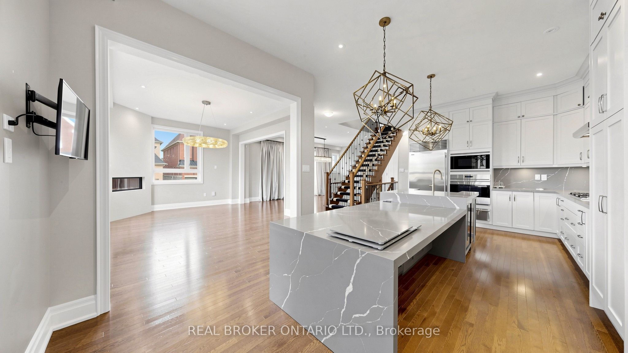106 Via Romano Boulevard Property Photo 12