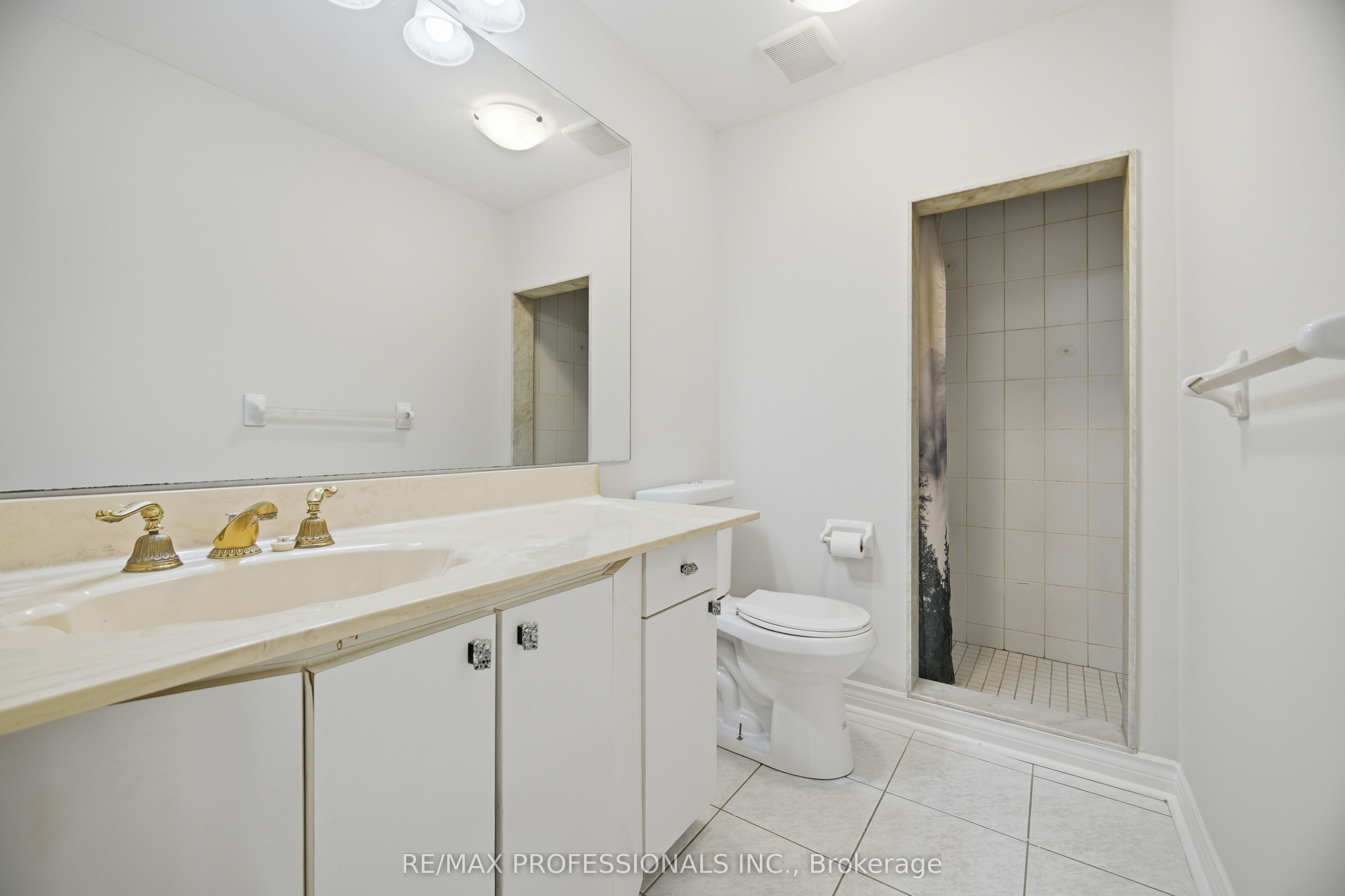 8 Piper Court Property Photo 39