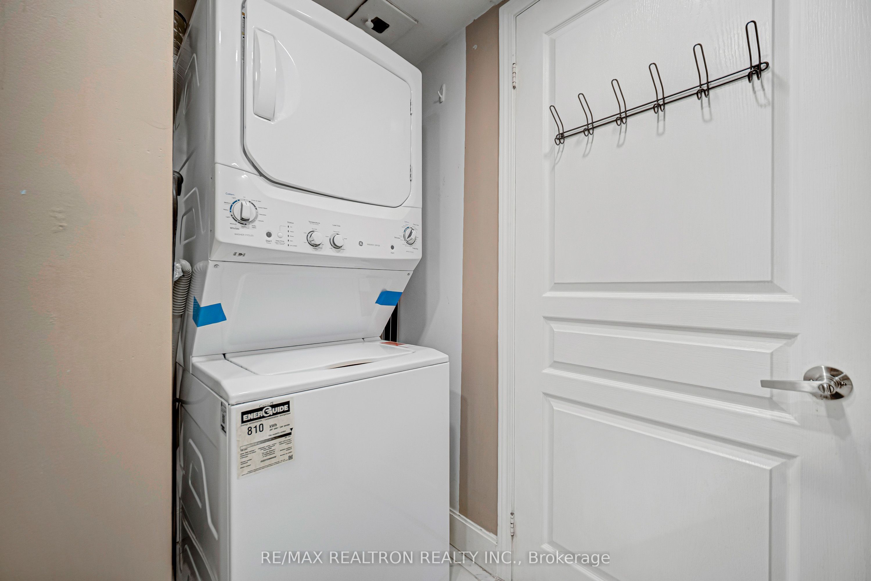 330 Red Maple Road 601 Property Photo 14