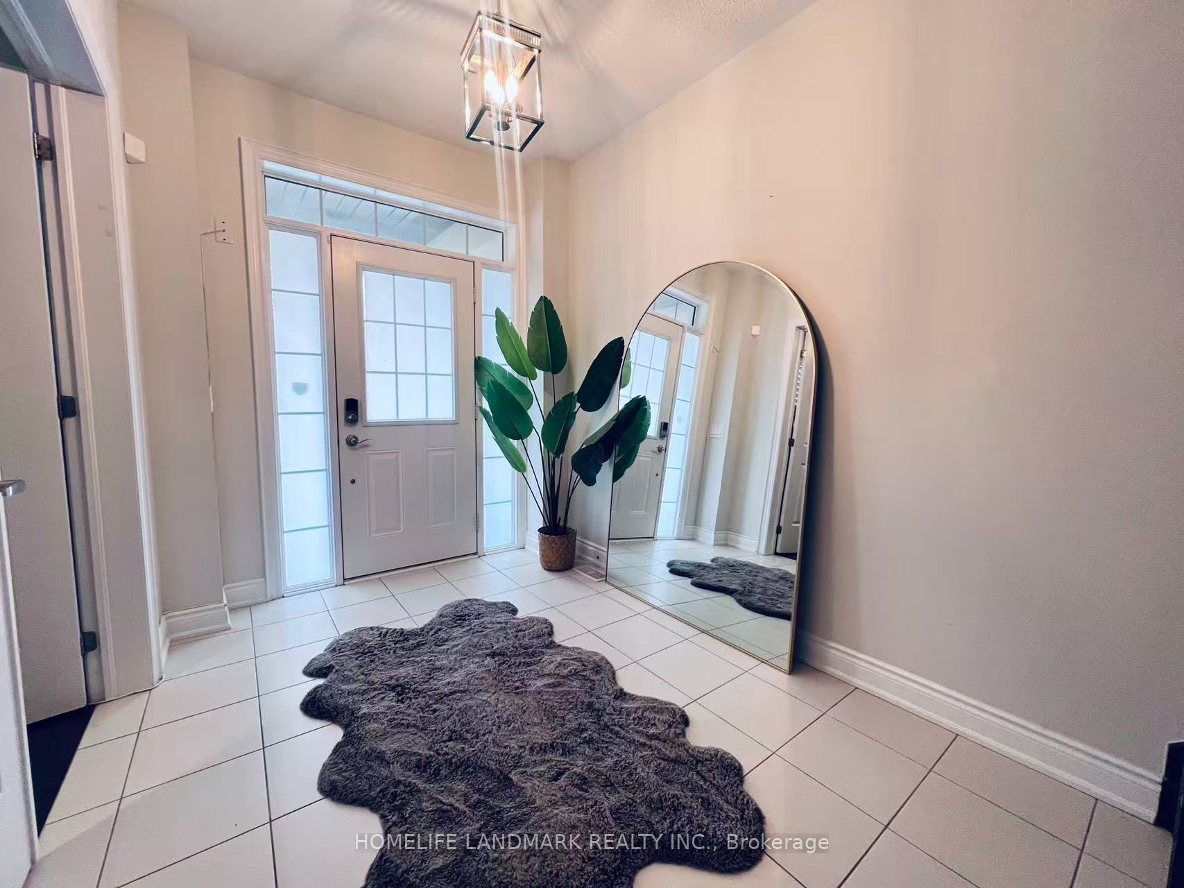 114 Puccini Drive Property Photo 3