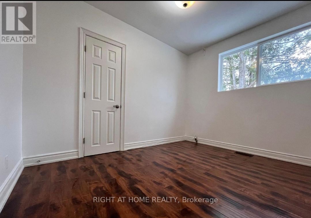 195 Taylor Mills Drive N Upper Property Photo 14