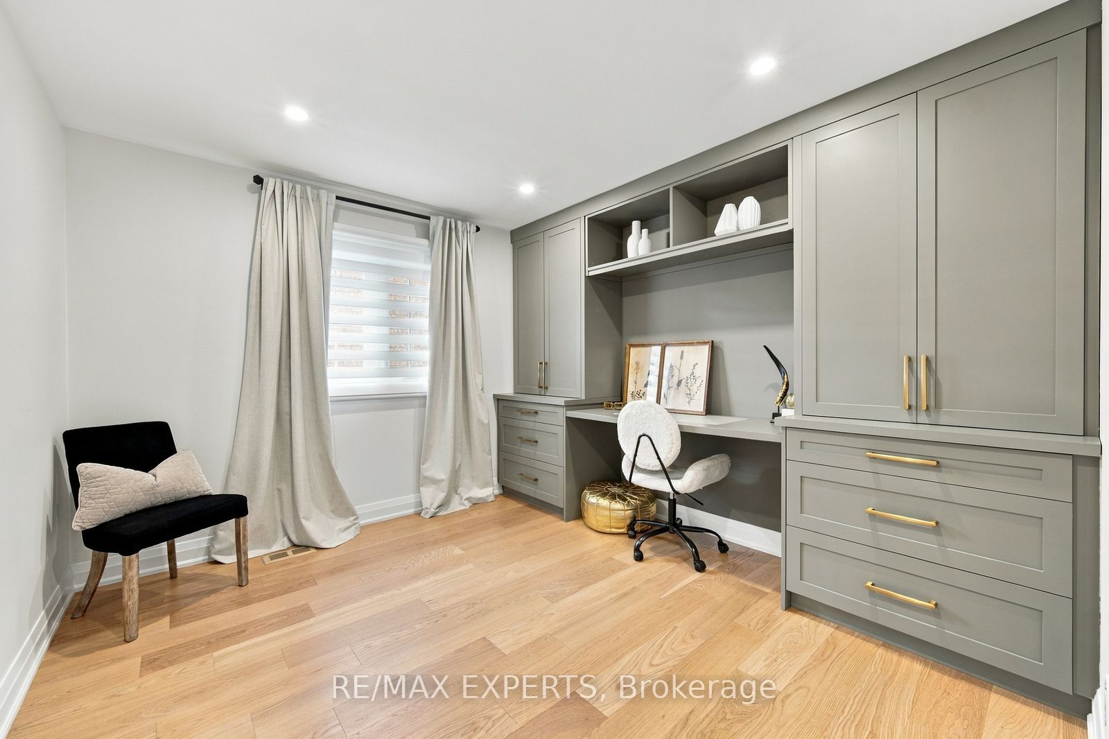 36 Jade Crescent Property Photo 21