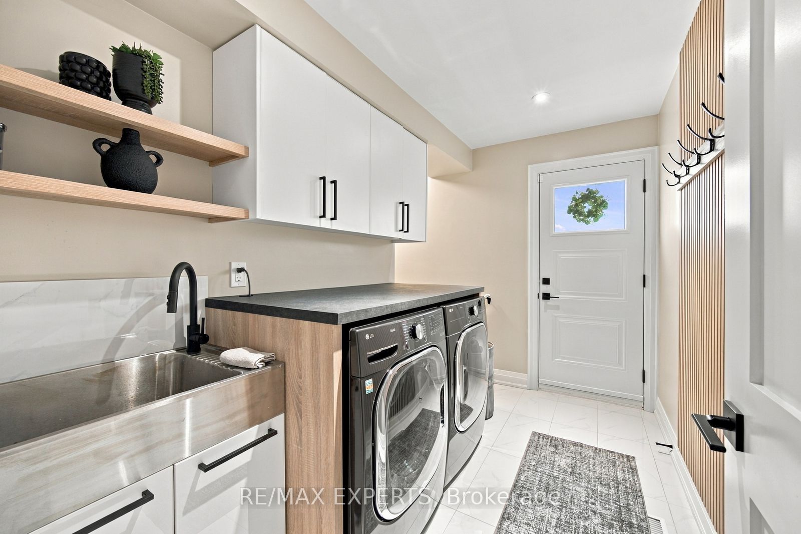 36 Jade Crescent Property Photo 22