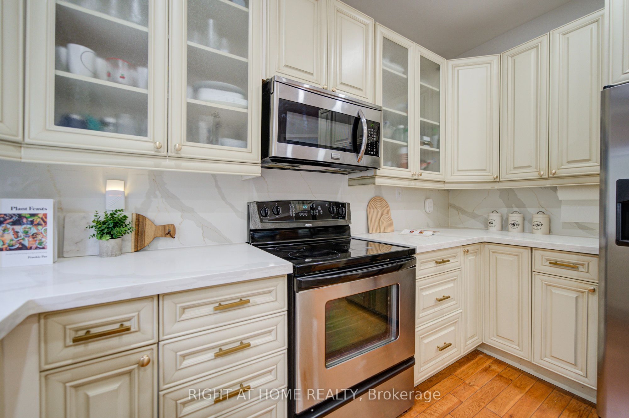 81 Old Colony Road Property Photo 12