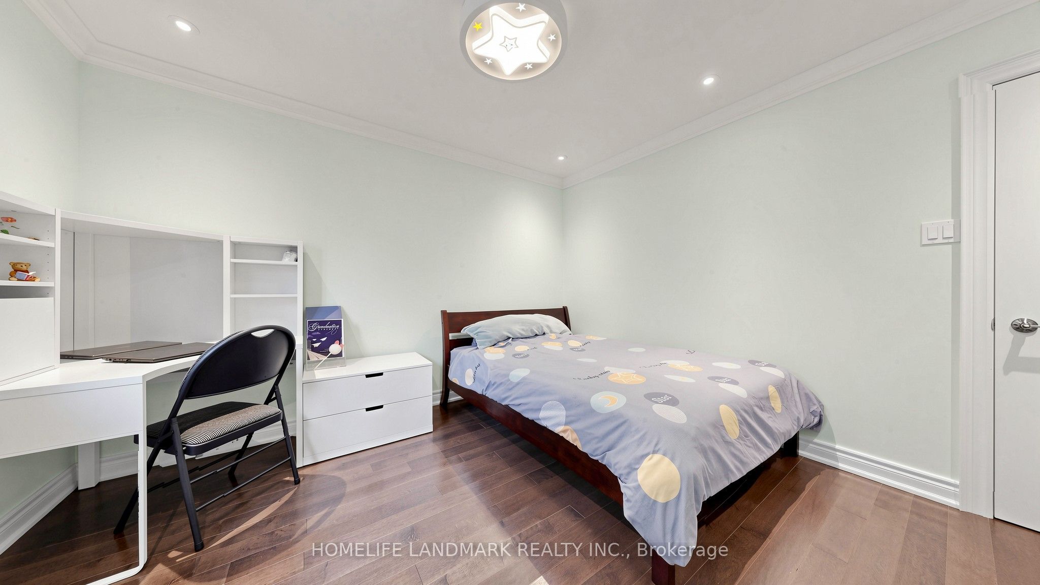 4 Bishop Crescent Property Photo 18