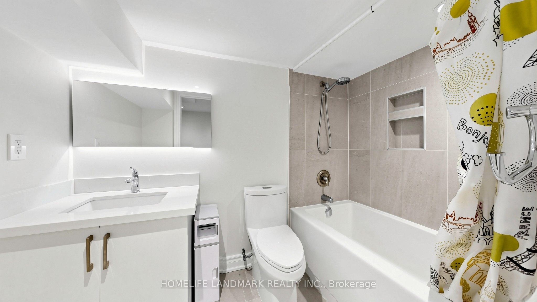 4 Bishop Crescent Property Photo 25