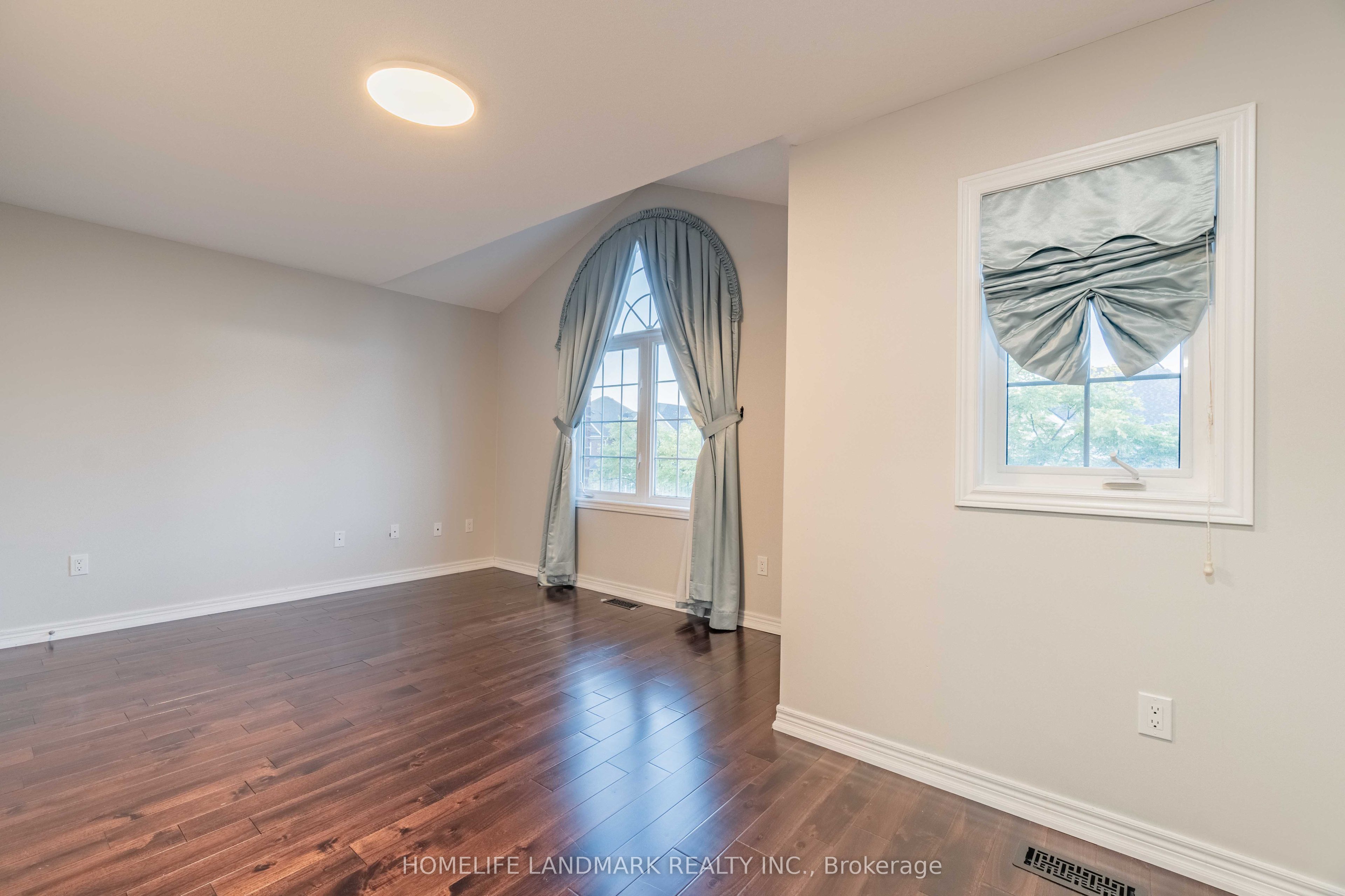 98 Thornhill Ravines Crescent Property Photo 17