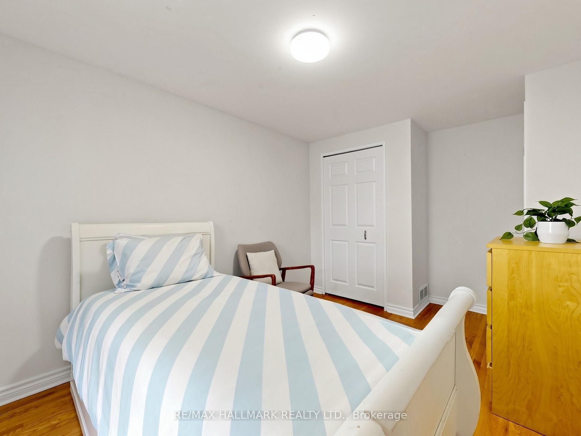 282 Royal Orchard Boulevard Property Photo 31