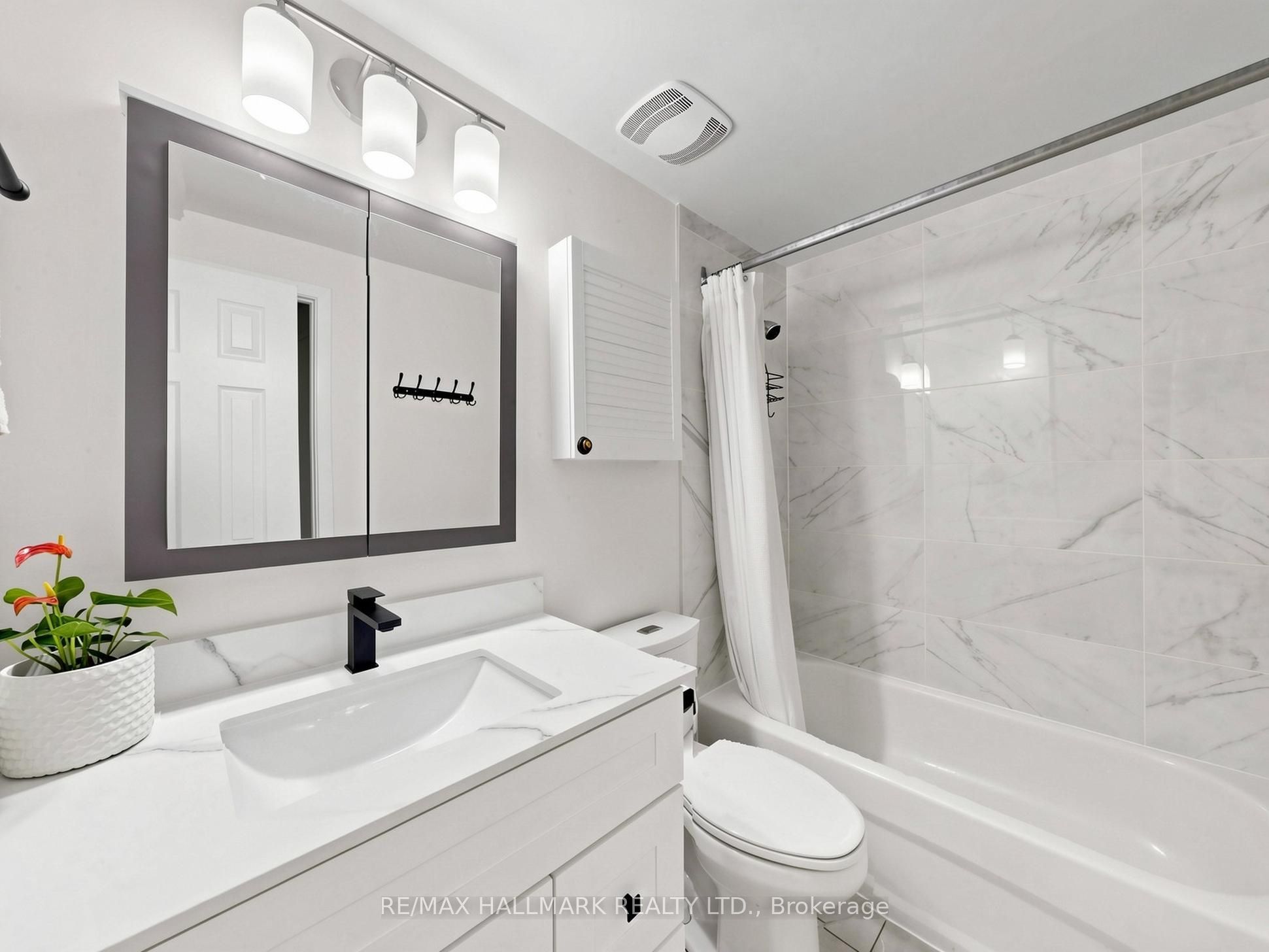 282 Royal Orchard Boulevard Property Photo 32
