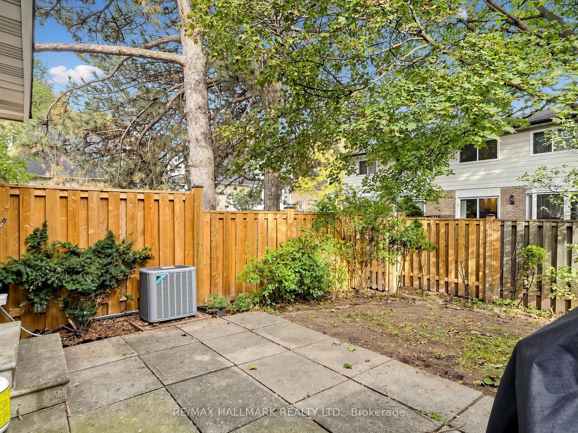 282 Royal Orchard Boulevard Property Photo 40