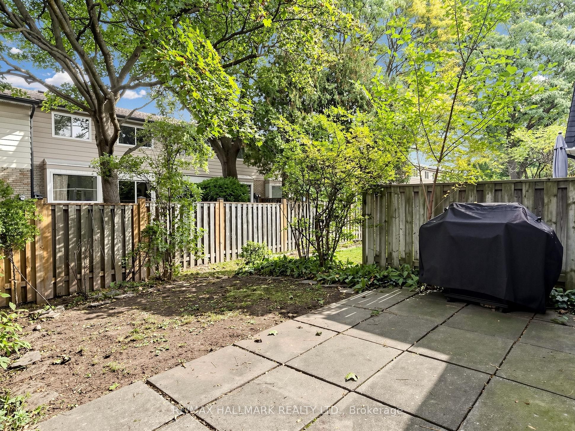 282 Royal Orchard Boulevard Property Photo 41