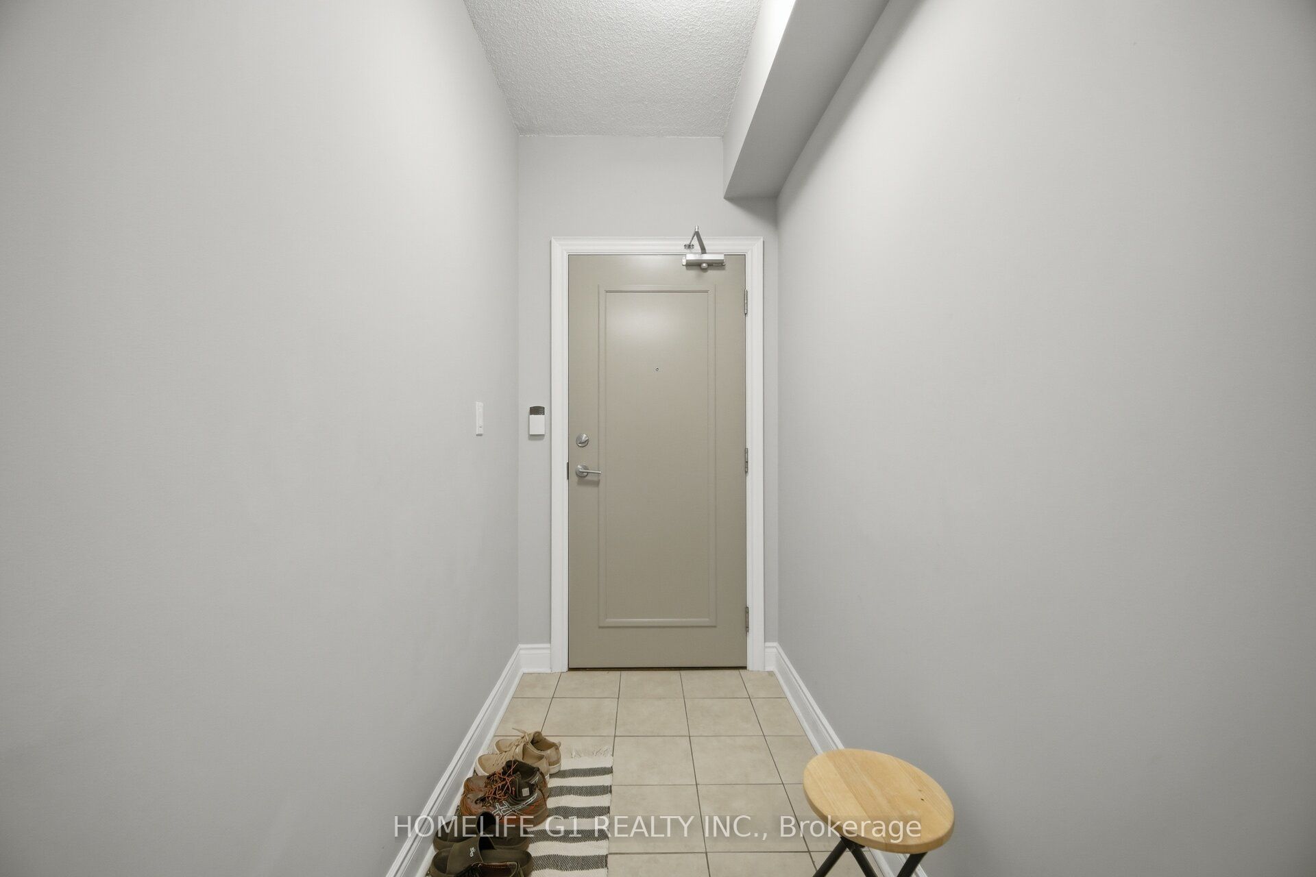 2396 Major Mackenzie Drive 212 Property Photo 16