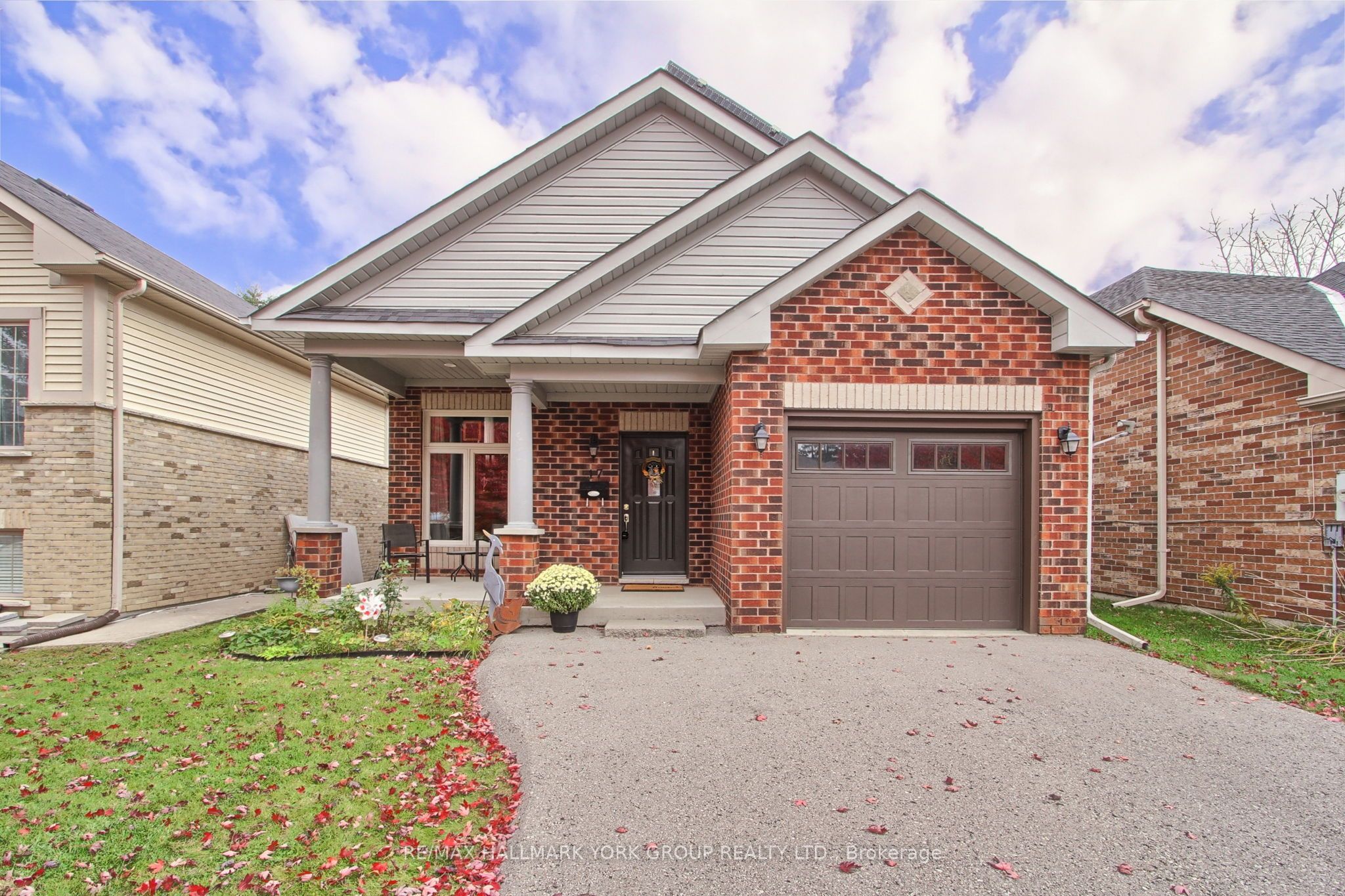 17 Hillview Drive Property Photo 1