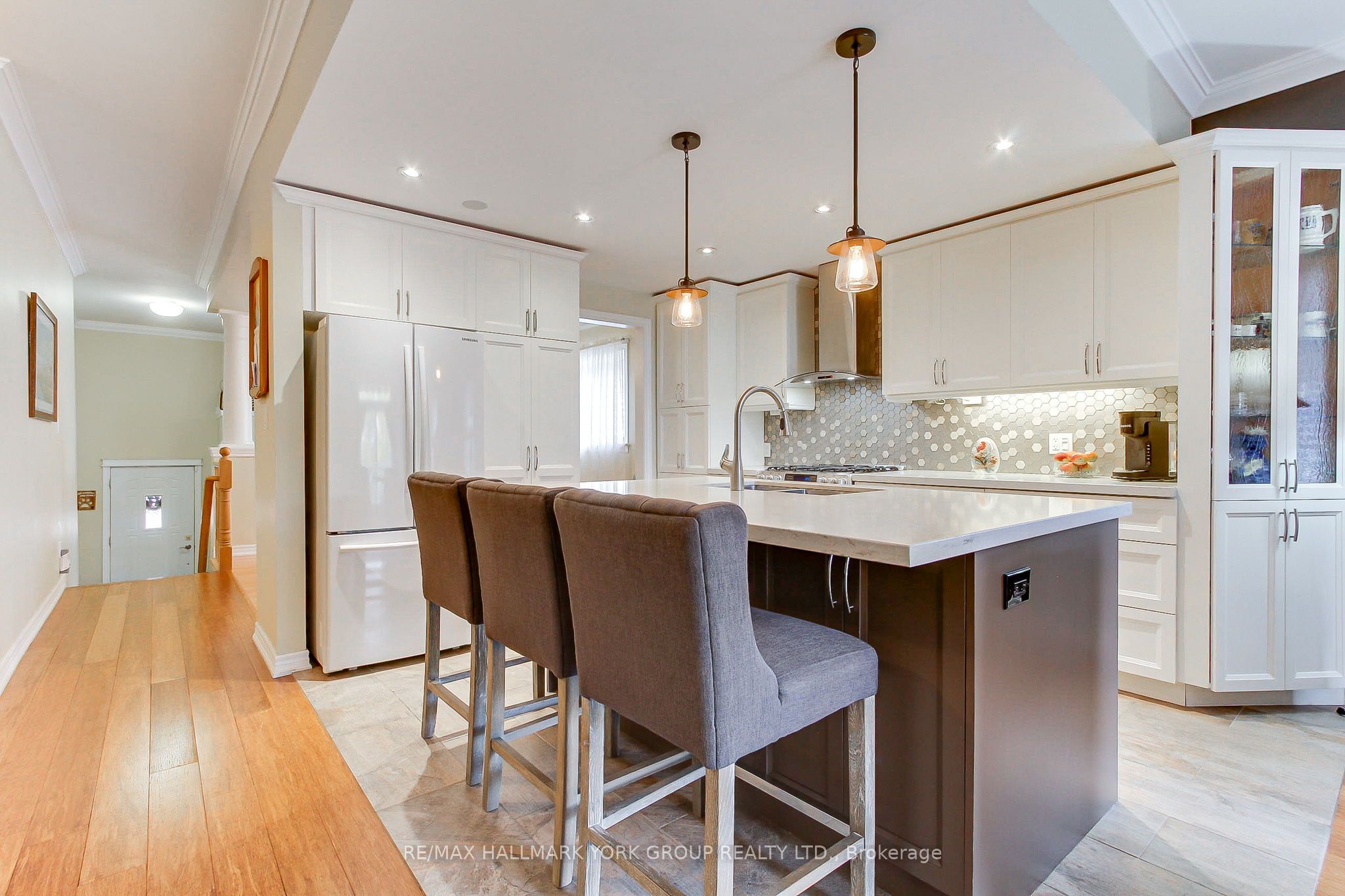 17 Hillview Drive Property Photo 13