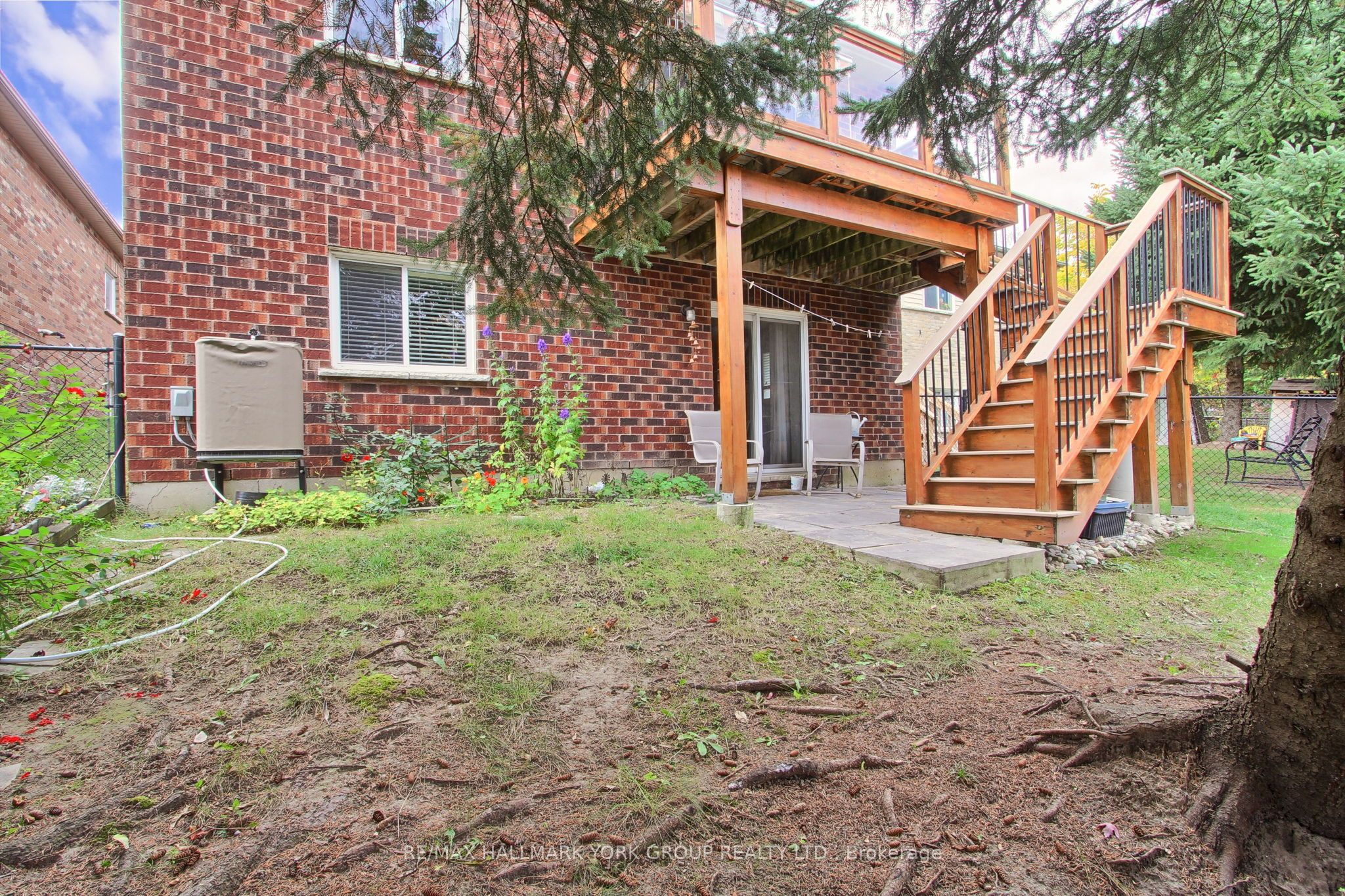17 Hillview Drive Property Photo 39