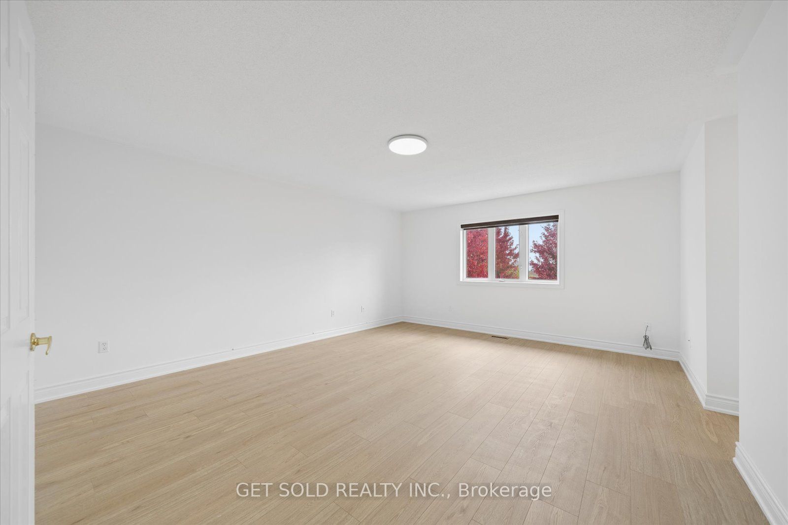 5 Ravine Edge Drive Property Photo 24