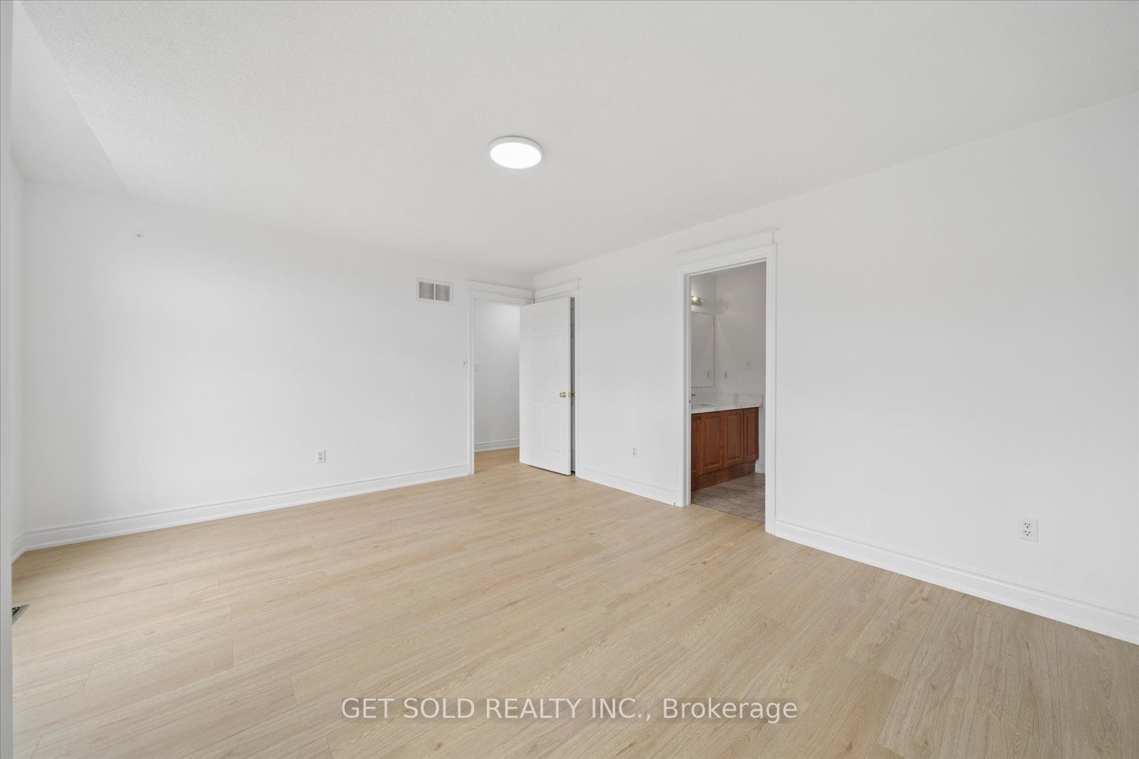 5 Ravine Edge Drive Property Photo 36