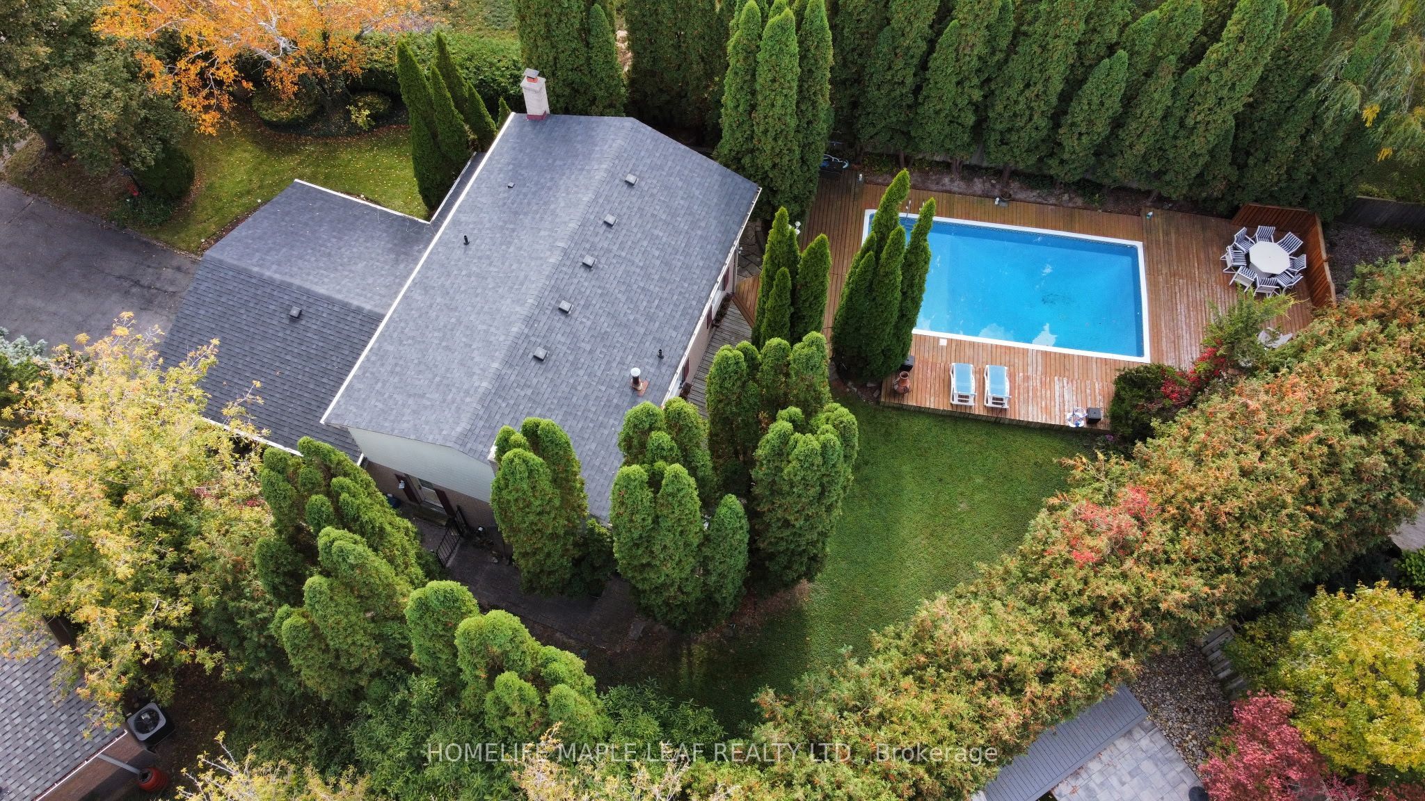 20 Brookfield Court Property Photo 6