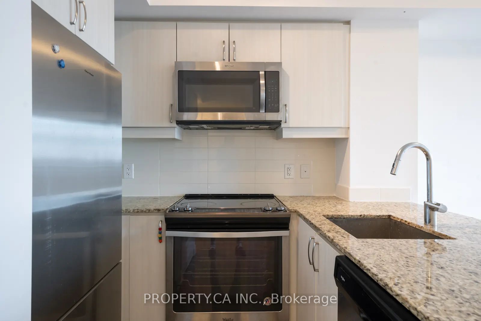 9205 Yonge Street S 1210 Property Photo 5