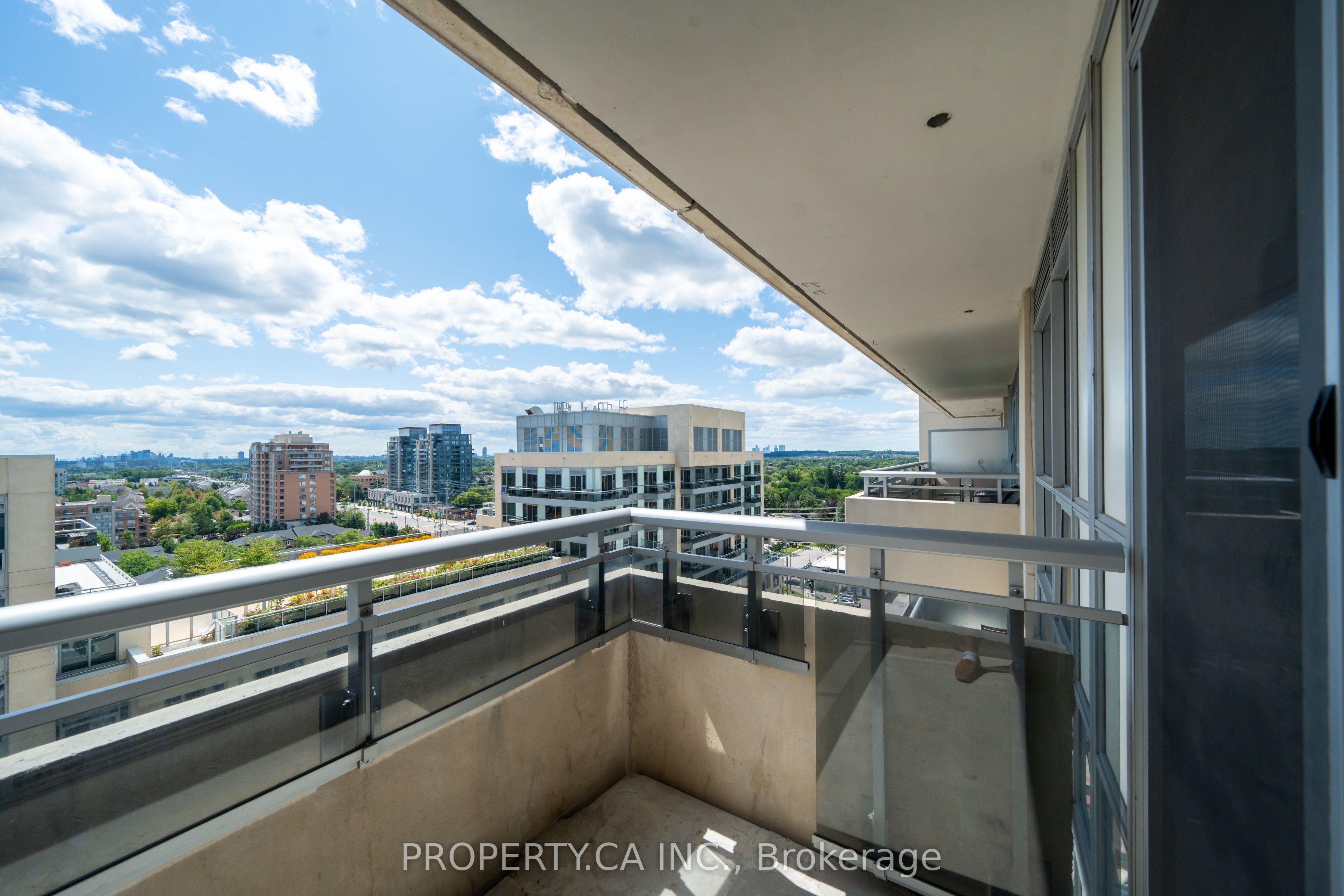 9205 Yonge Street S 1210 Property Photo 15