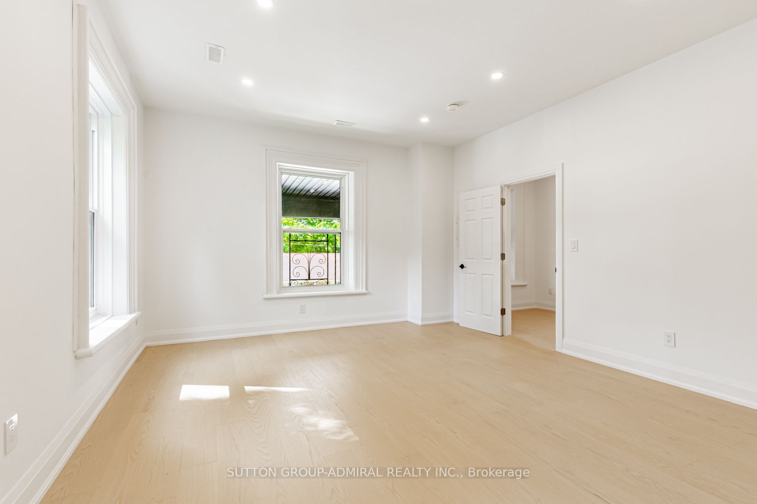 457 D'arcy Street 1 Property Photo 25