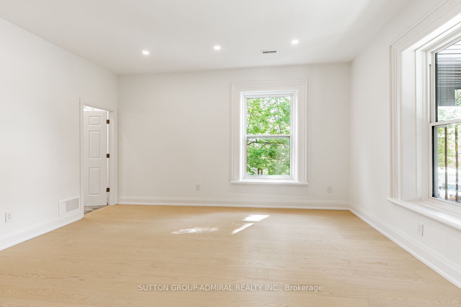 457 D'arcy Street 1 Property Photo 26
