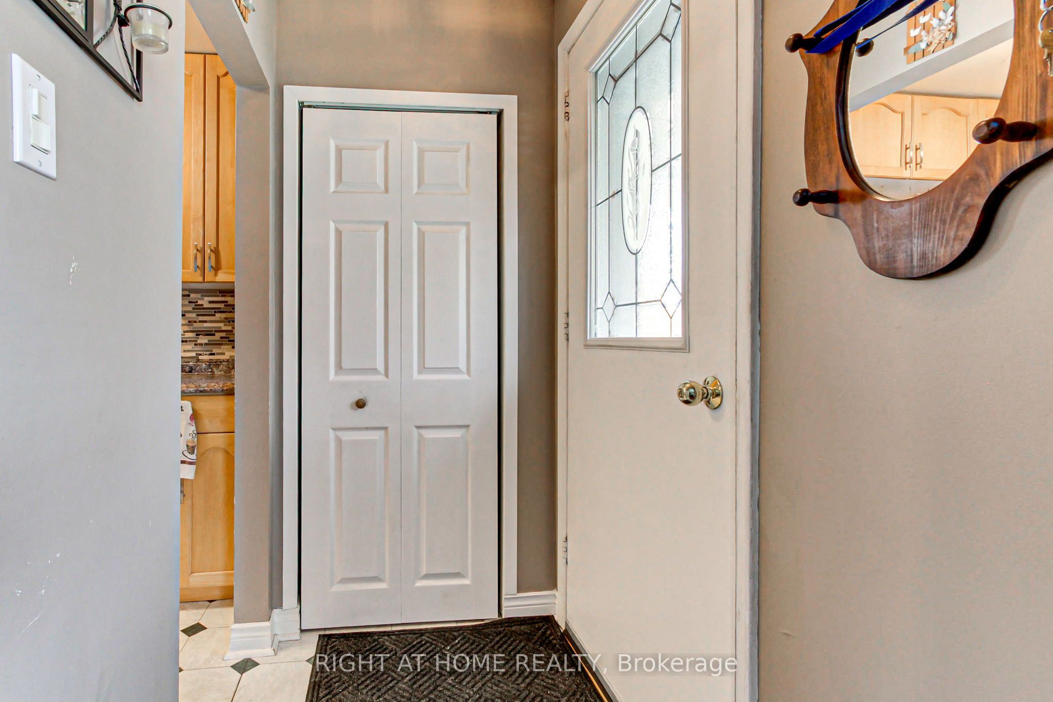 30 Kitimat Crescent Property Photo 3