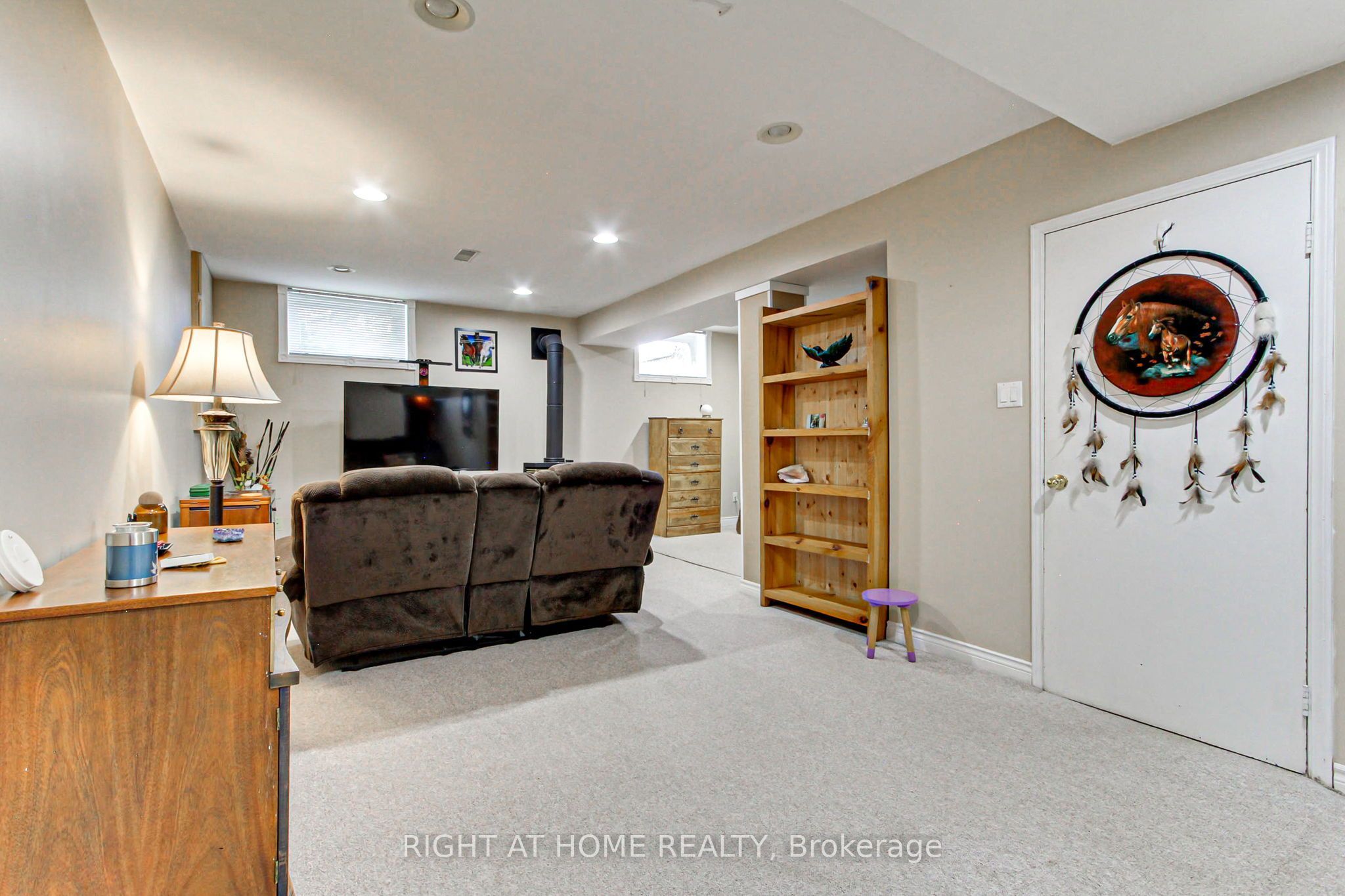 30 Kitimat Crescent Property Photo 14