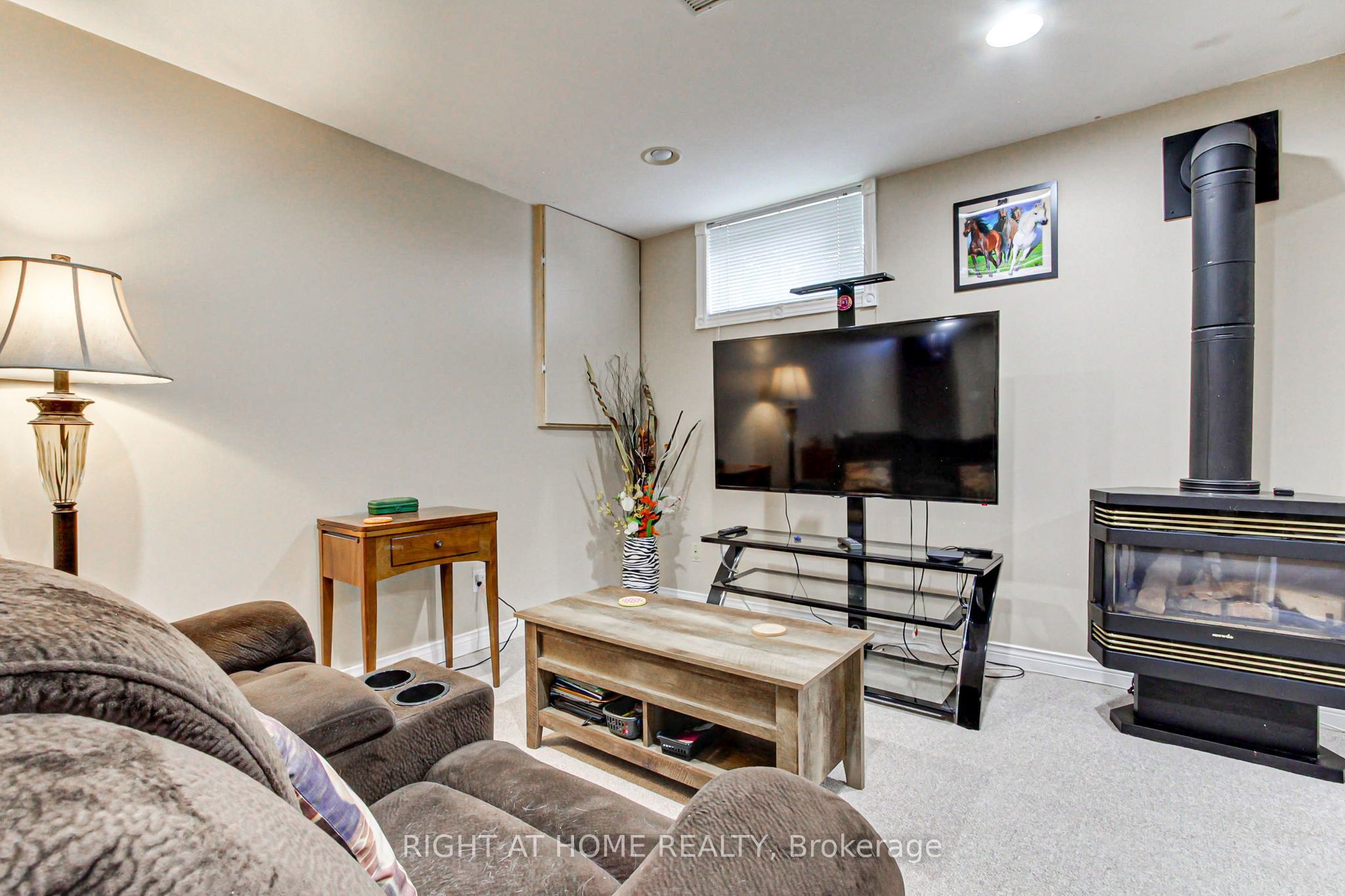 30 Kitimat Crescent Property Photo 15