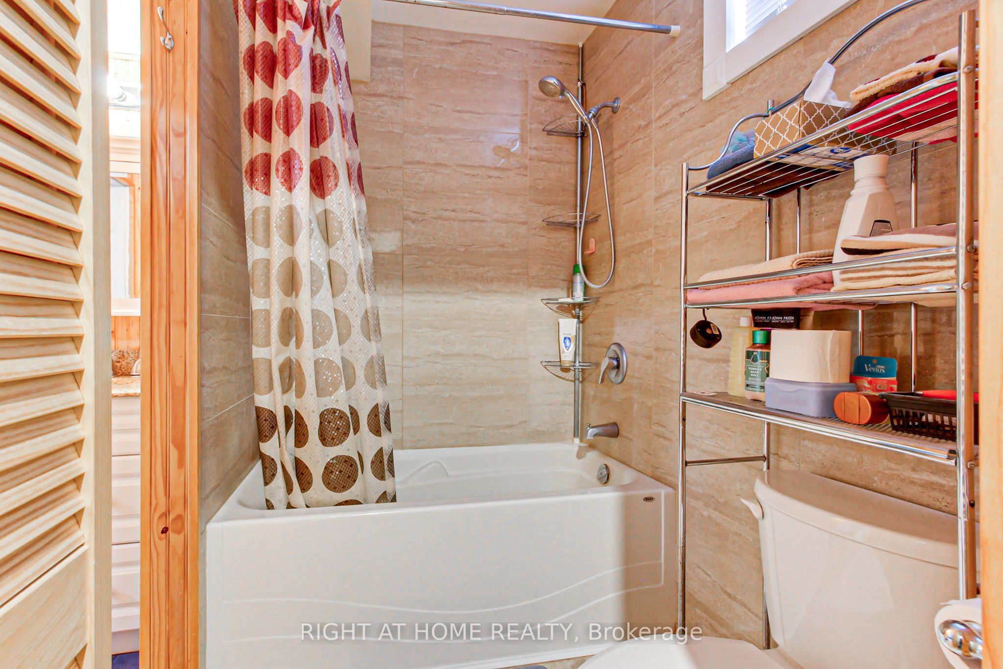 30 Kitimat Crescent Property Photo 18