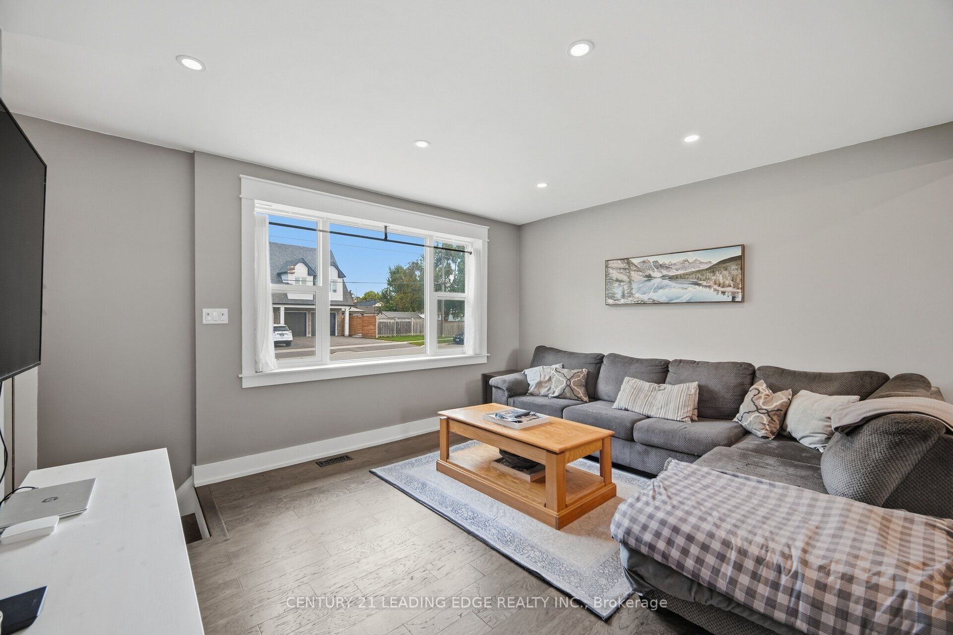 308 Rupert Avenue Property Photo 8
