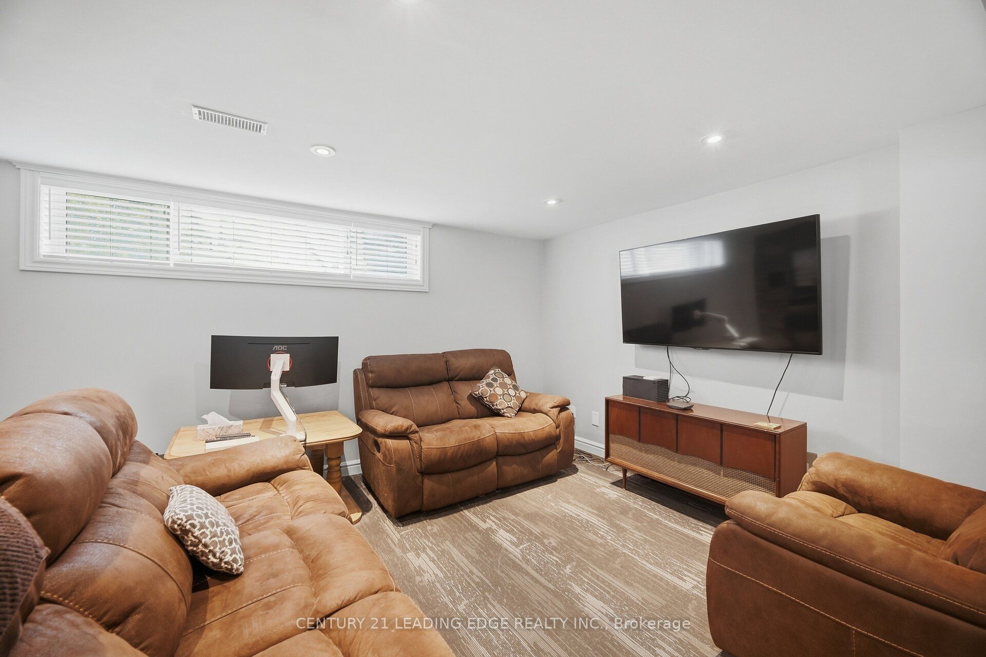 308 Rupert Avenue Property Photo 37