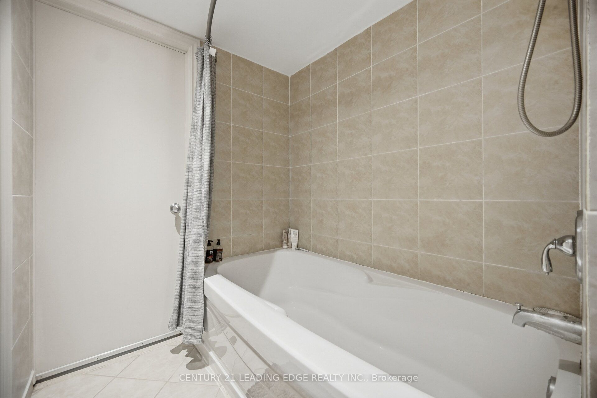 308 Rupert Avenue Property Photo 45