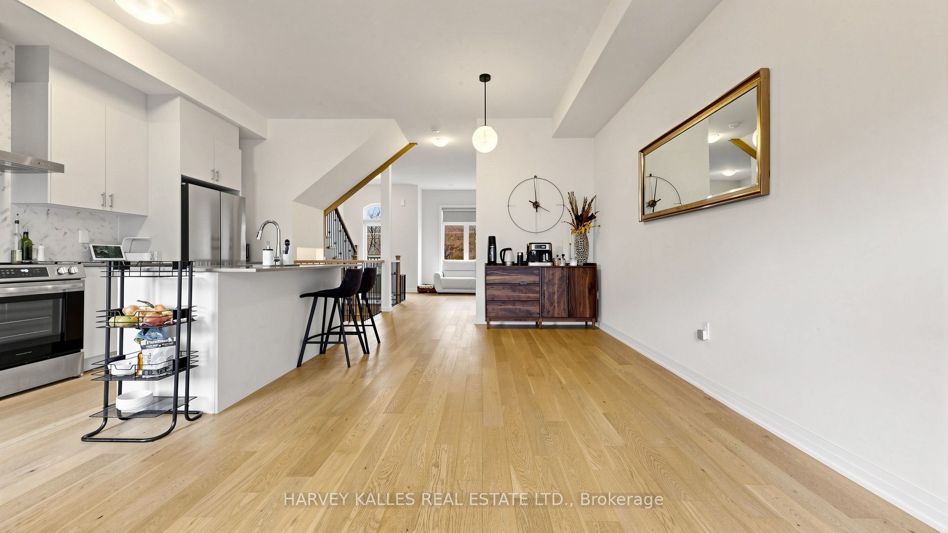 44 De La Roche Drive Property Photo 11