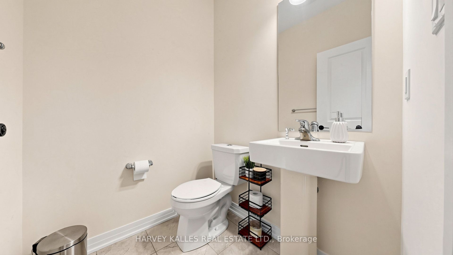 44 De La Roche Drive Property Photo 20
