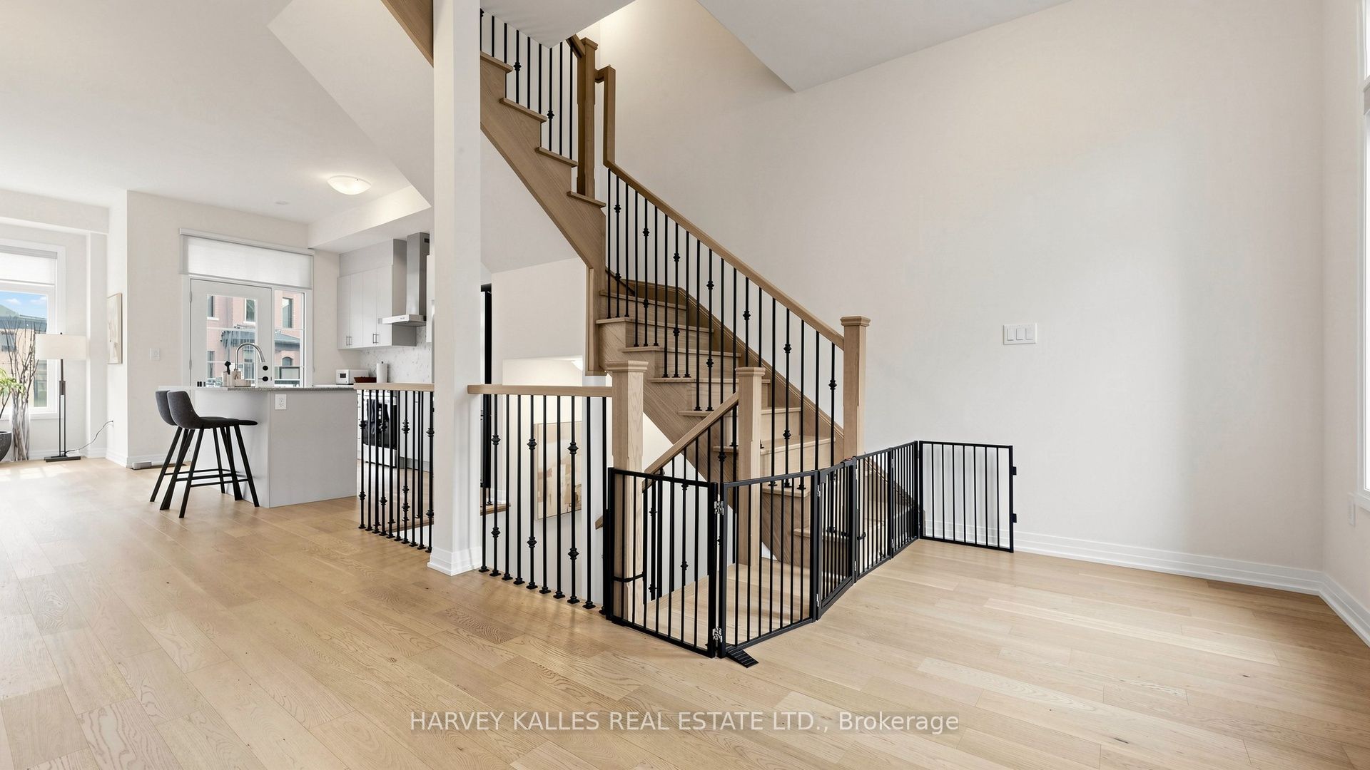 44 De La Roche Drive Property Photo 22