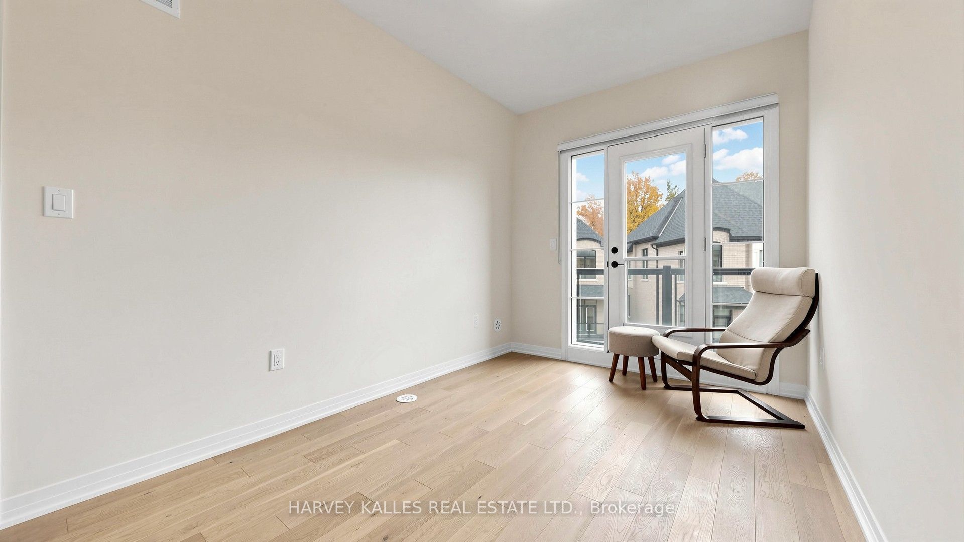 44 De La Roche Drive Property Photo 32