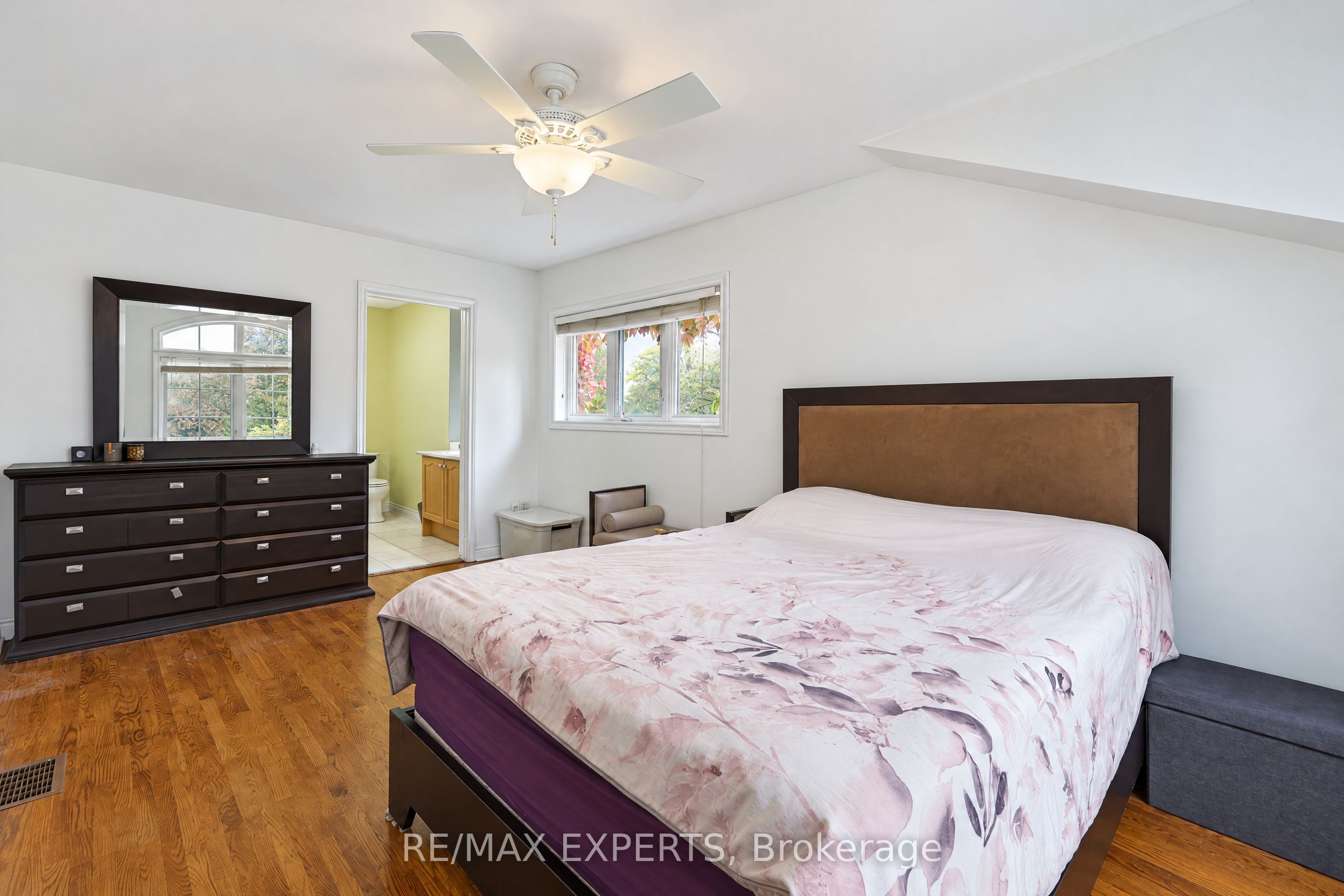11 Knollside Drive Property Photo 15