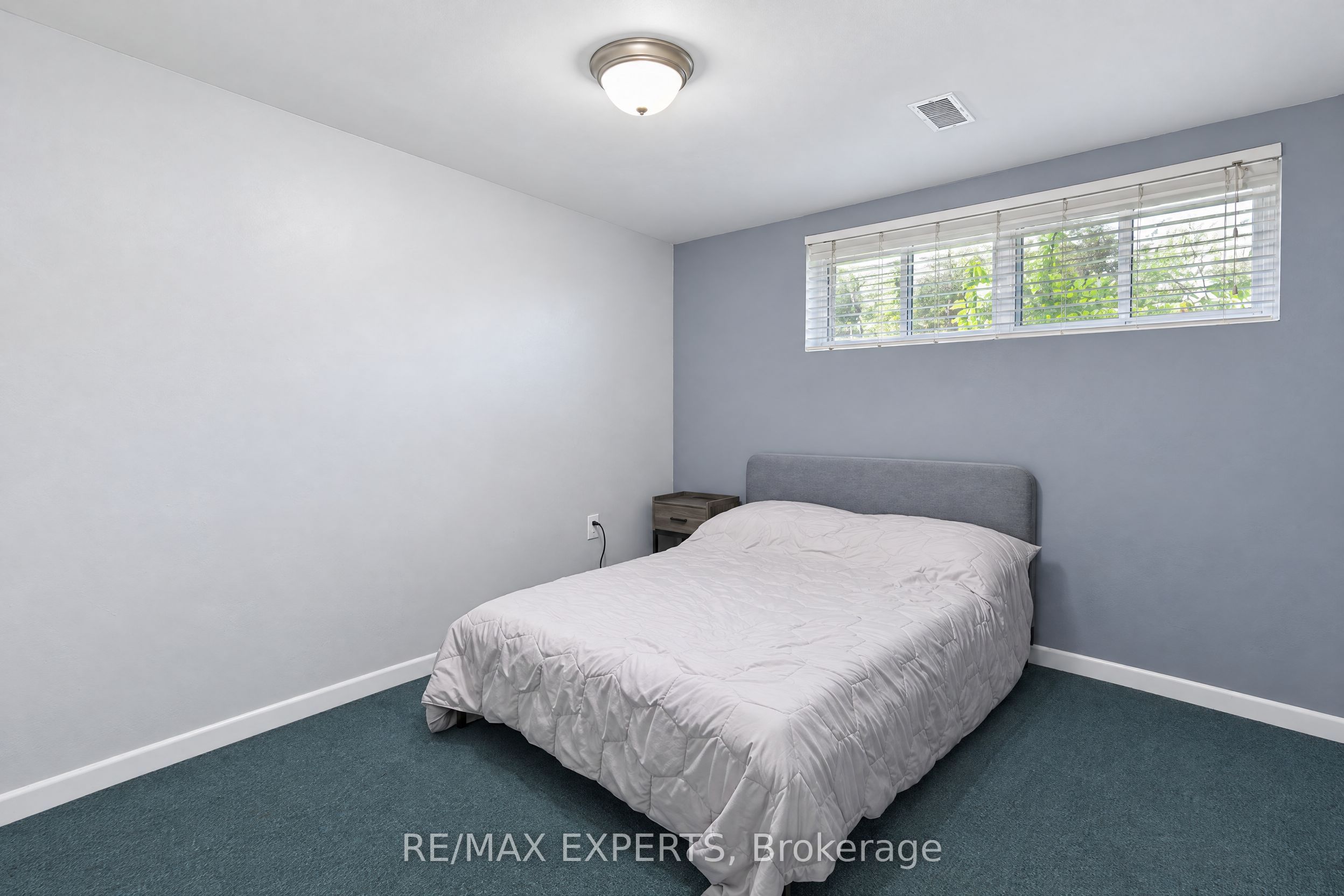 11 Knollside Drive Property Photo 32