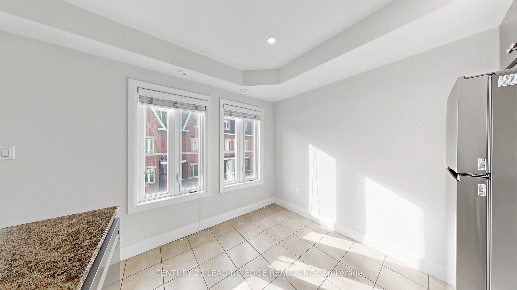 320 John Street 202 Property Photo 19